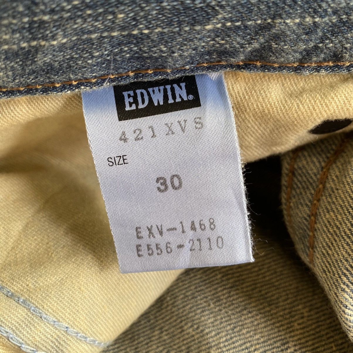 Edwin Thrashed Vintage Edwin Navajo Flare ERD GRUNGE JEANS Size US 31 - 7 Thumbnail