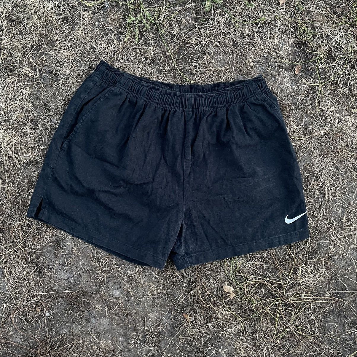 Vintage Vintage 90s Nike Swoosh Shorts Baggy Streetwear Black 36 Size US 36 / EU 52 - 1 Thumbnail