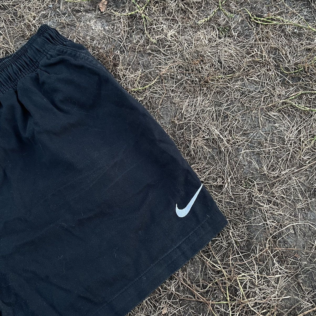 Vintage Vintage 90s Nike Swoosh Shorts Baggy Streetwear Black 36 Size US 36 / EU 52 - 3 Thumbnail