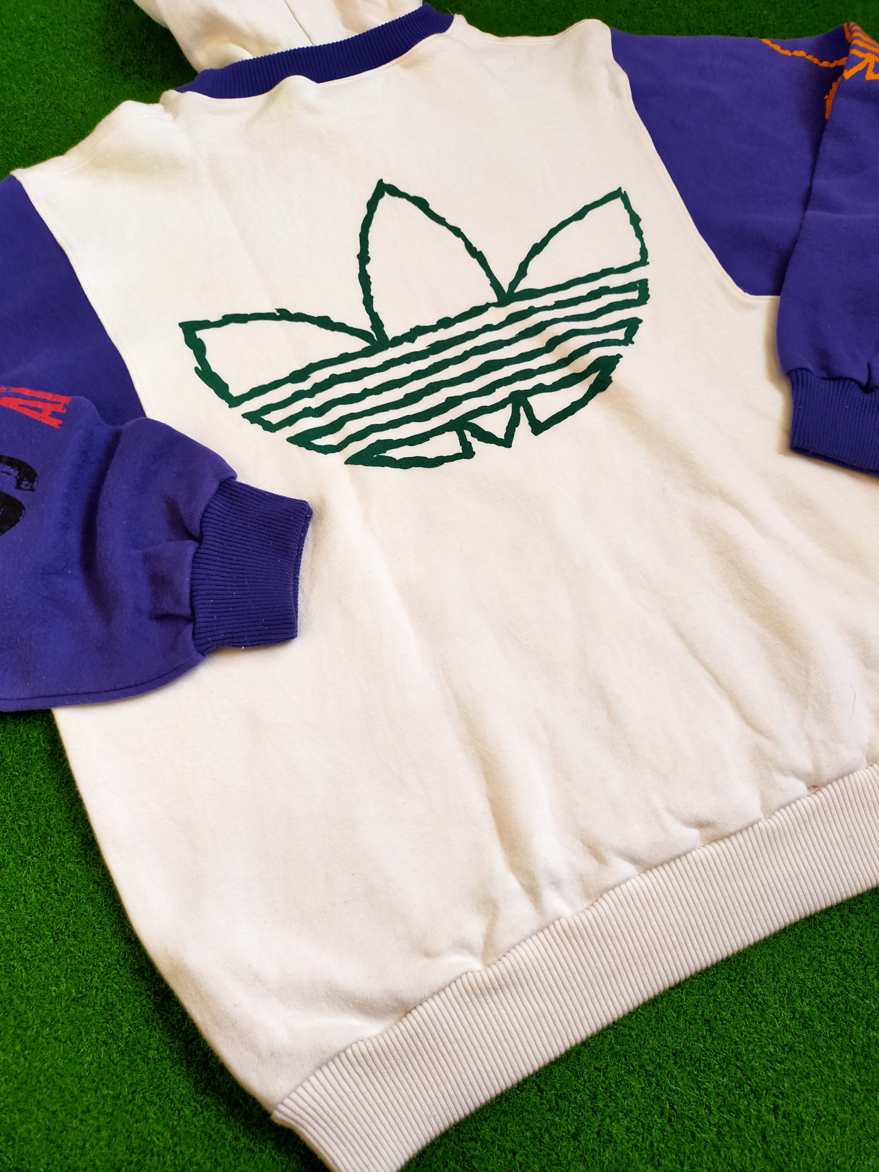 Vintage VINTAGE ADIDAS HOODIE Size US L / EU 52-54 / 3 - 5 Thumbnail