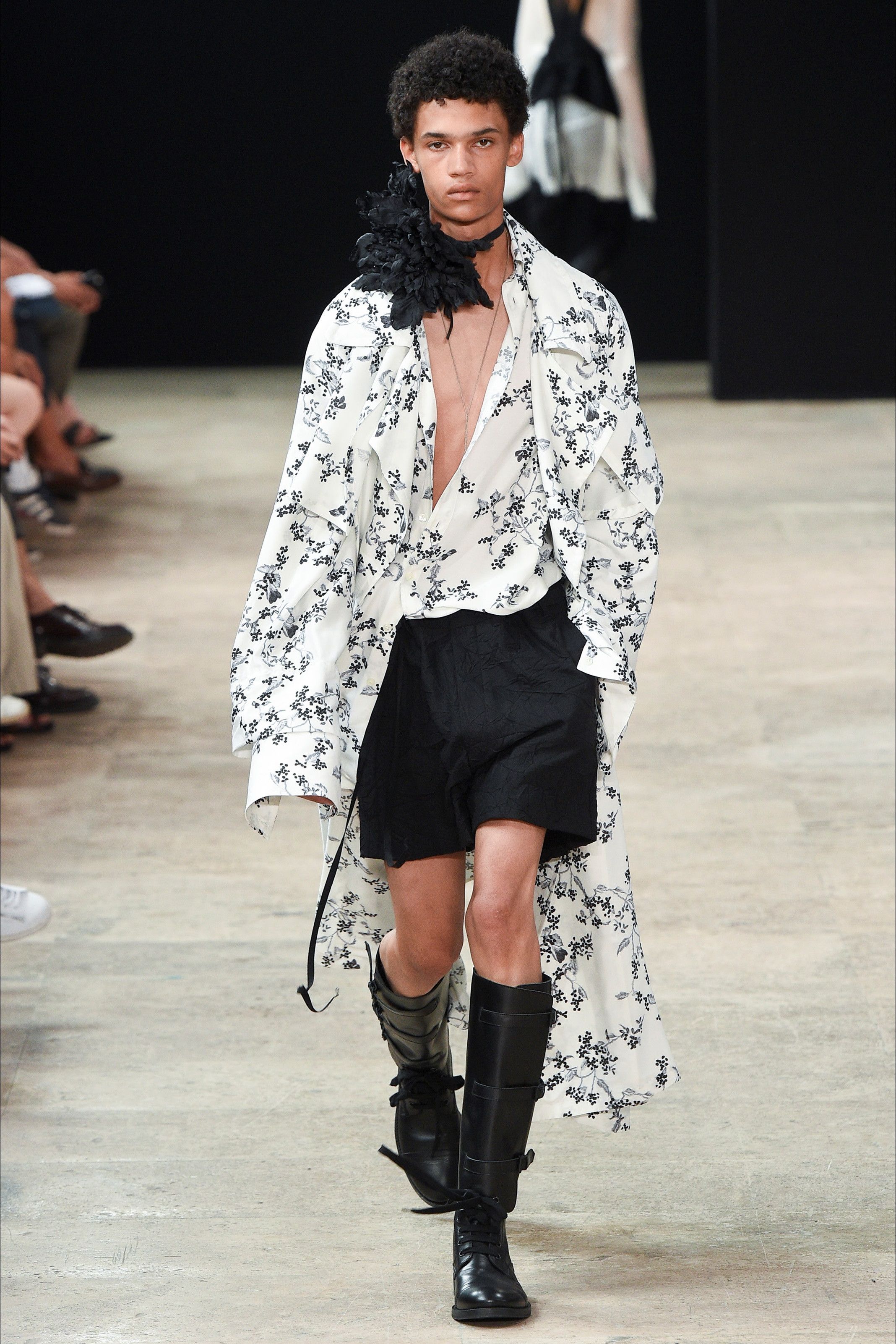 image of Ann Demeulemeester Ss18 Runway White "victoria" Shirt, Men's (Size Medium)