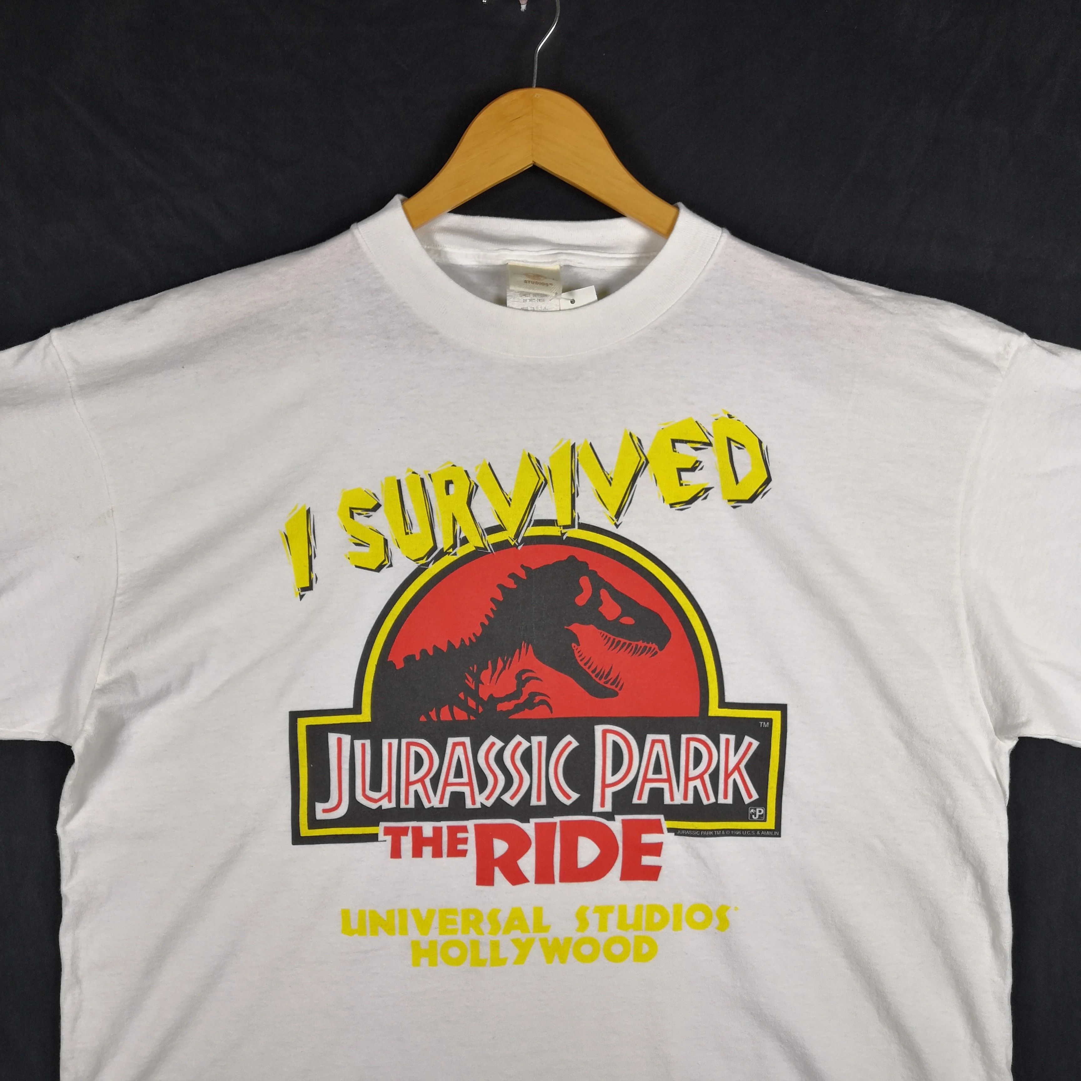 Vintage Vintage Jurassic Park Tshirt Universal Studio Survived Tees Size US XL / EU 56 / 4 - 3 Thumbnail