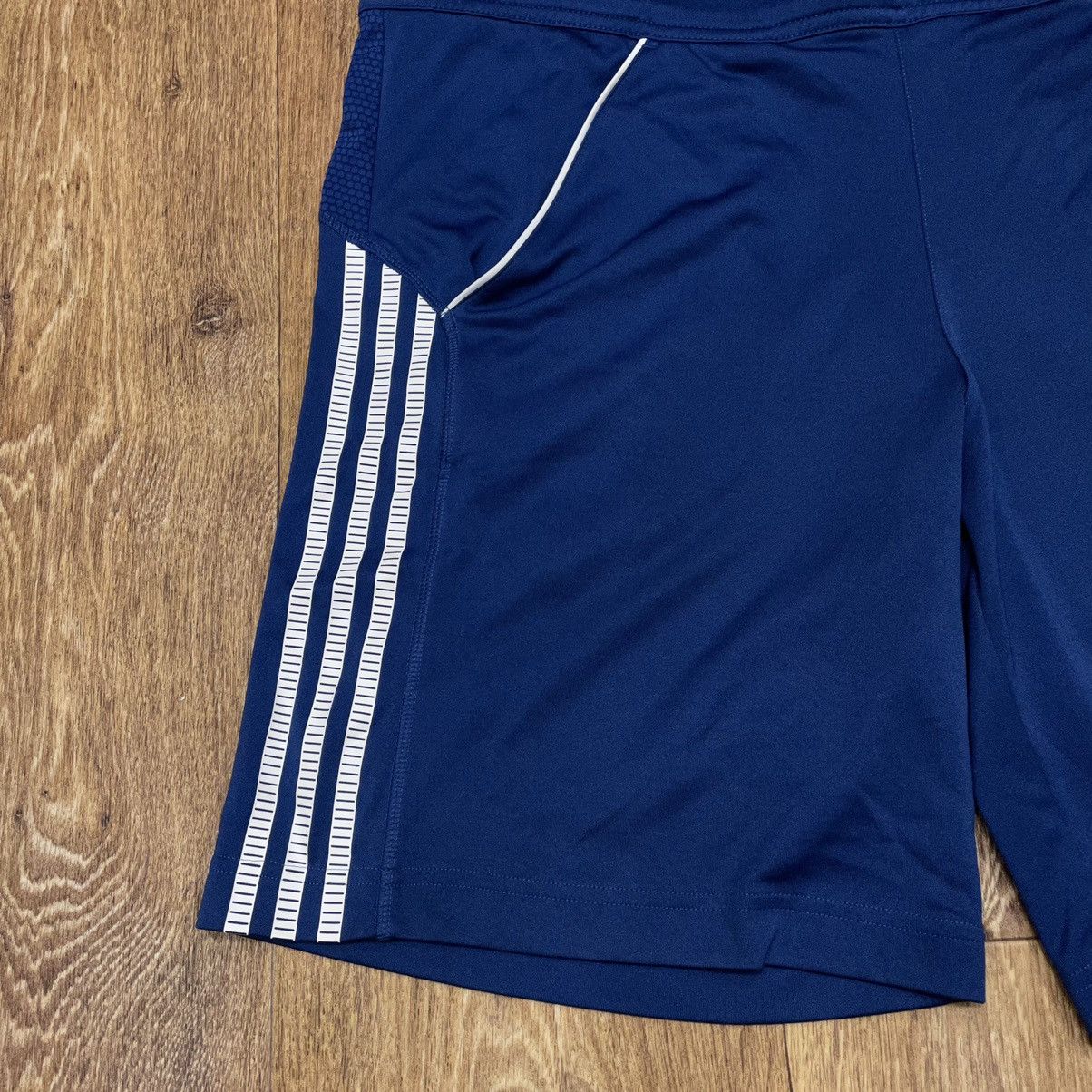 Adidas Vintage Y2K Adidas Stripes Shorts Streetwear Size M Size US 32 / EU 48 - 4 Thumbnail
