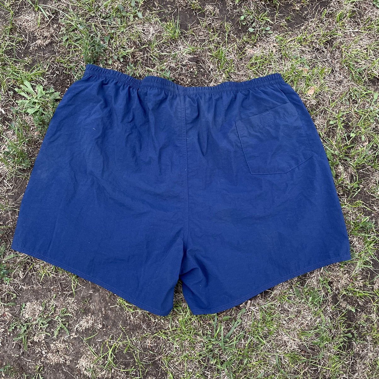 Vintage Vintage 90s Nike Swoosh Shorts Baggy Streetwear Y2K Logo 36 Size US 36 / EU 52 - 5 Thumbnail