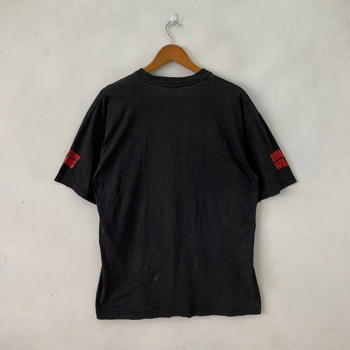 Vintage Vintage 90s Bruce Willis Mercury Rising T Shirt Size US L / EU 52-54 / 3 - 8 Thumbnail