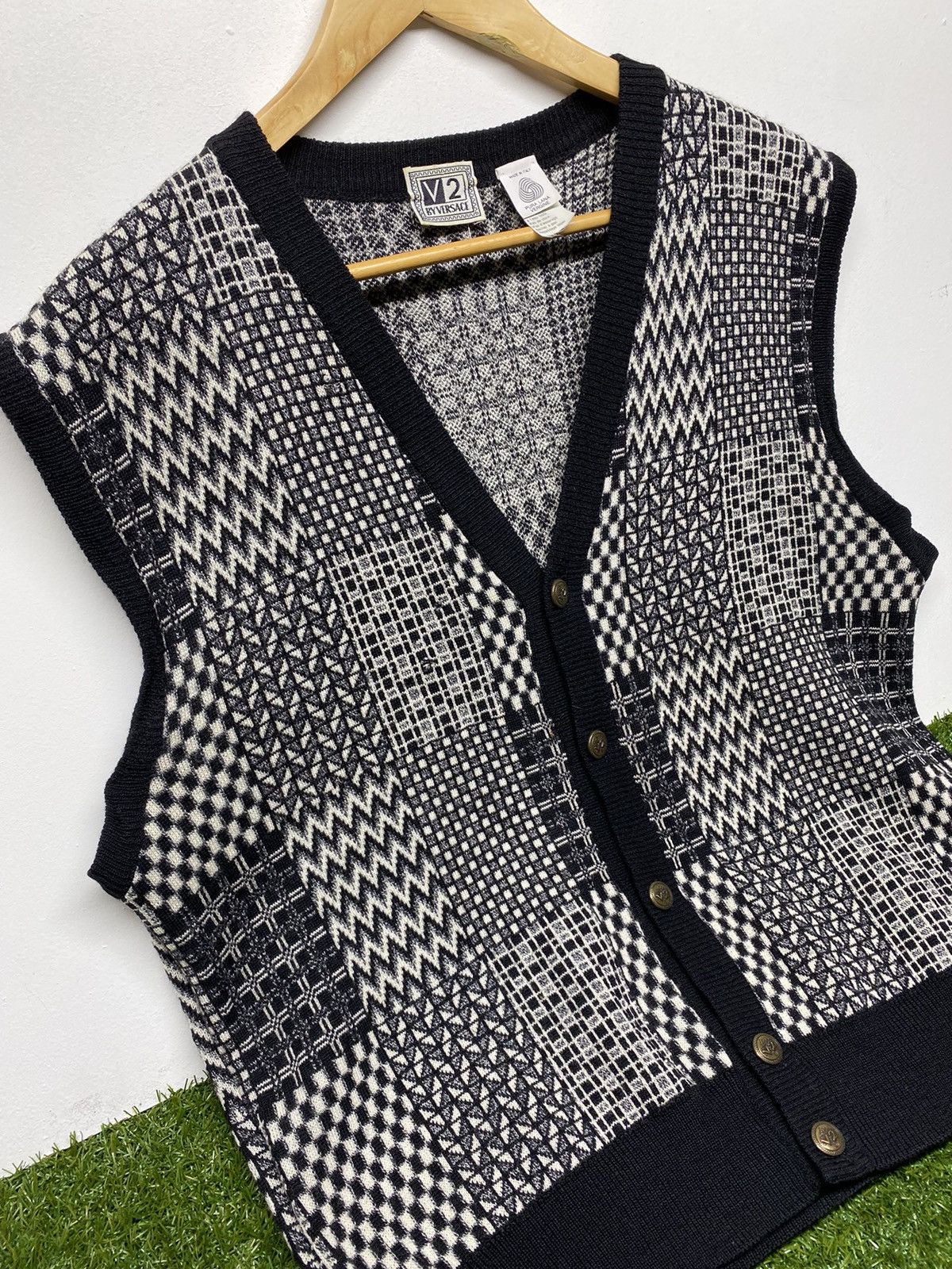 Versace × Vintage Crazy Vintage 90s Versace V2 Vest Designer Made in Italy Size US S / EU 44-46 / 1 - 5 Thumbnail