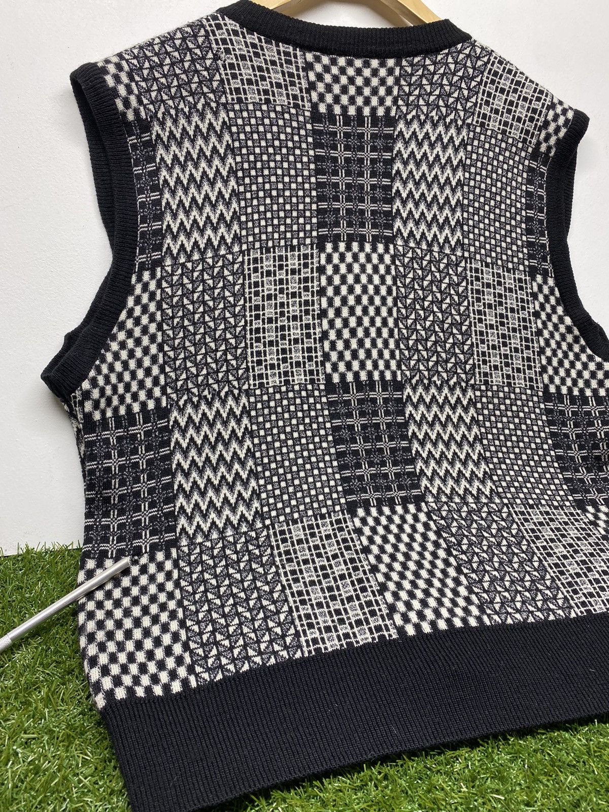 Versace × Vintage Crazy Vintage 90s Versace V2 Vest Designer Made in Italy Size US S / EU 44-46 / 1 - 16 Thumbnail