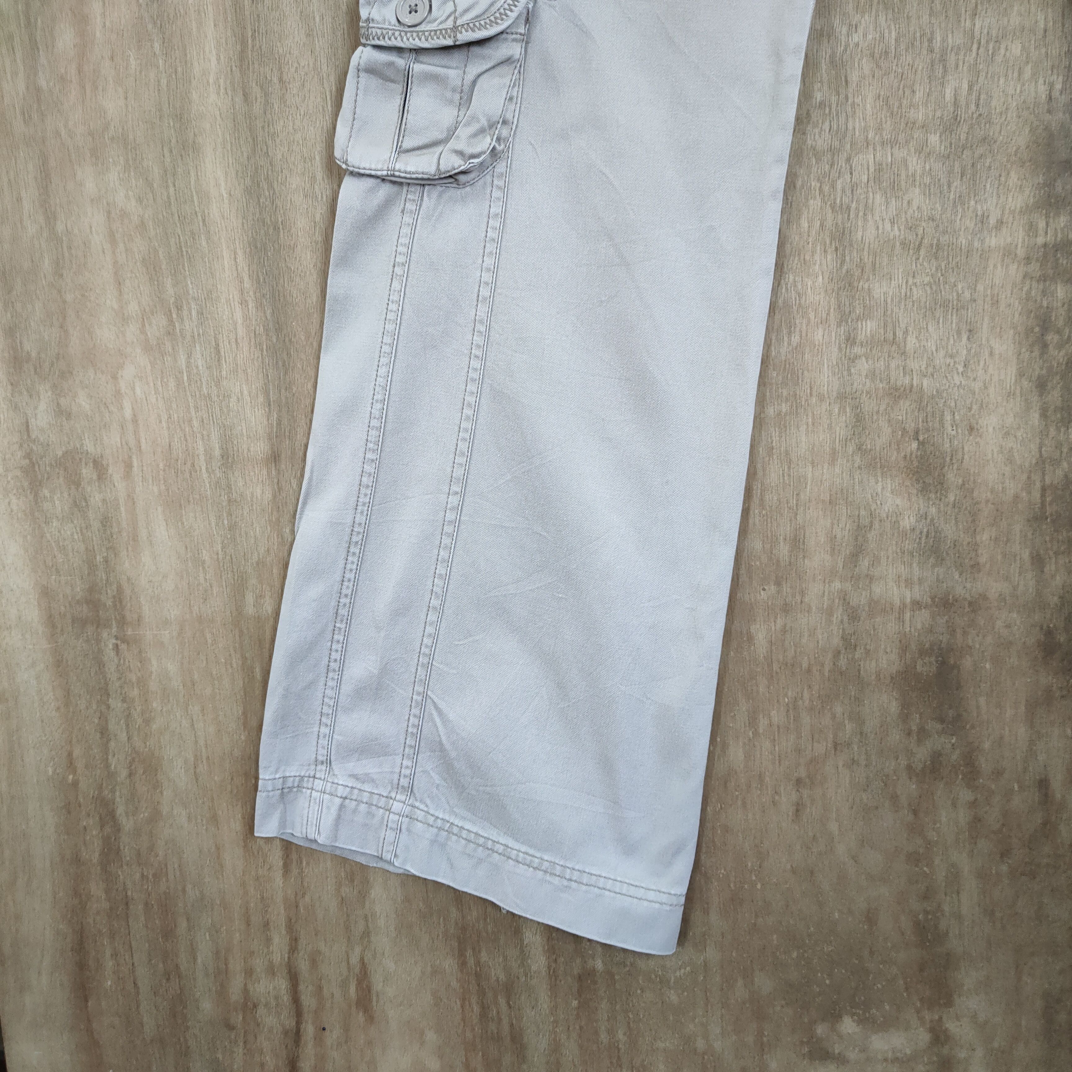 Aeropostale VINTAGE AEROPOSTALE BOOTCUT FLARE CARGO PANTS Size US 31 - 15 Thumbnail