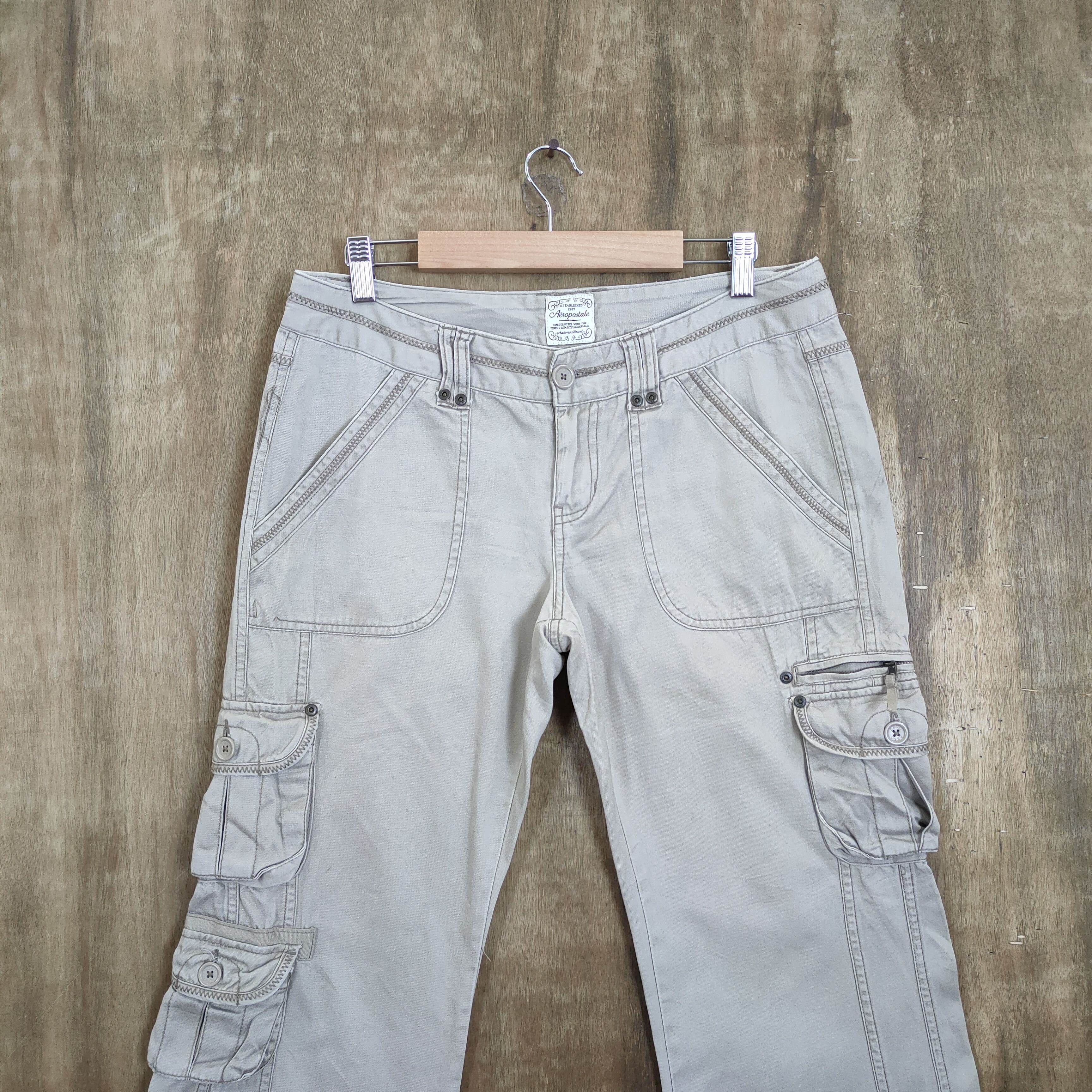 Aeropostale VINTAGE AEROPOSTALE BOOTCUT FLARE CARGO PANTS Size US 31 - 2 Thumbnail