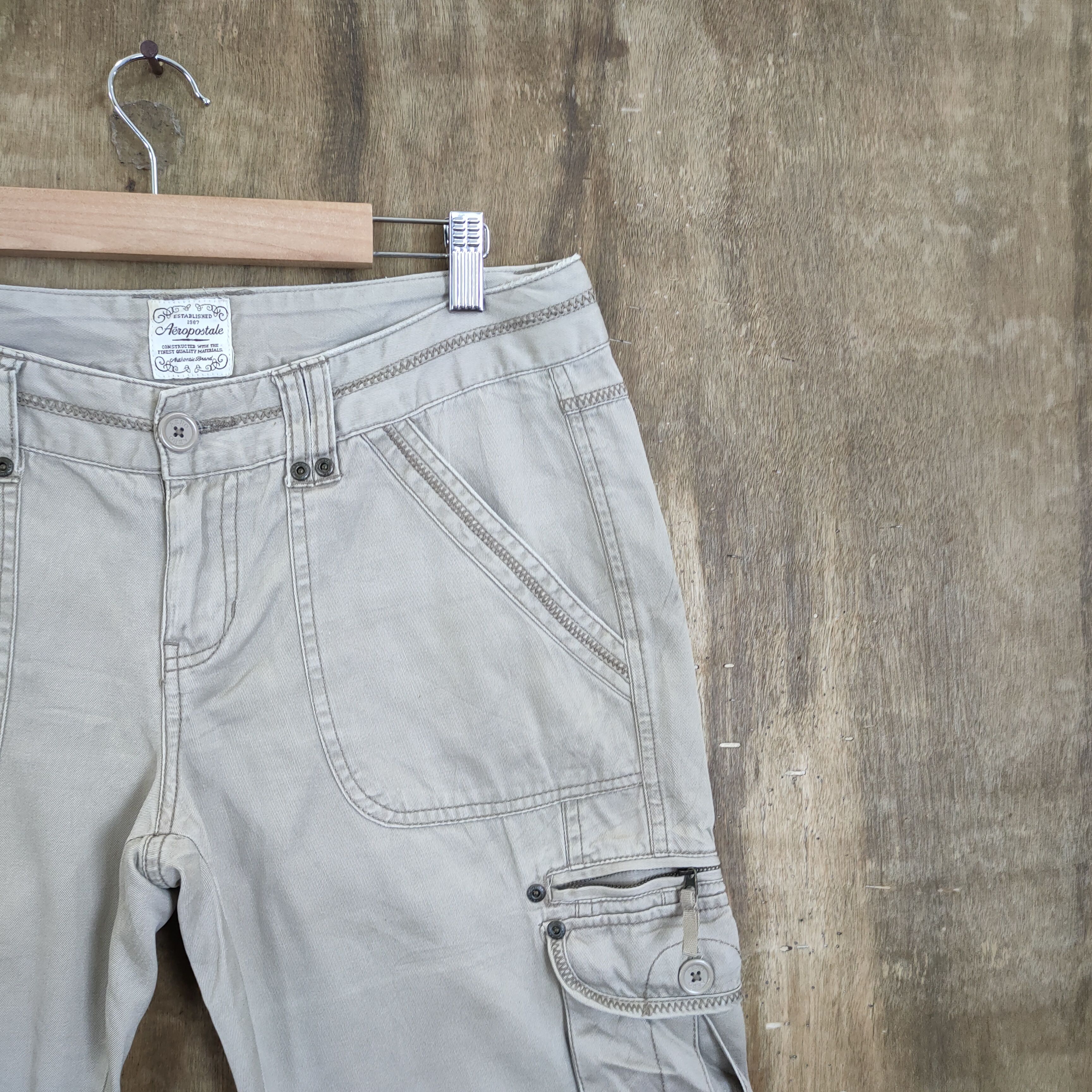 Aeropostale VINTAGE AEROPOSTALE BOOTCUT FLARE CARGO PANTS Size US 31 - 10 Thumbnail