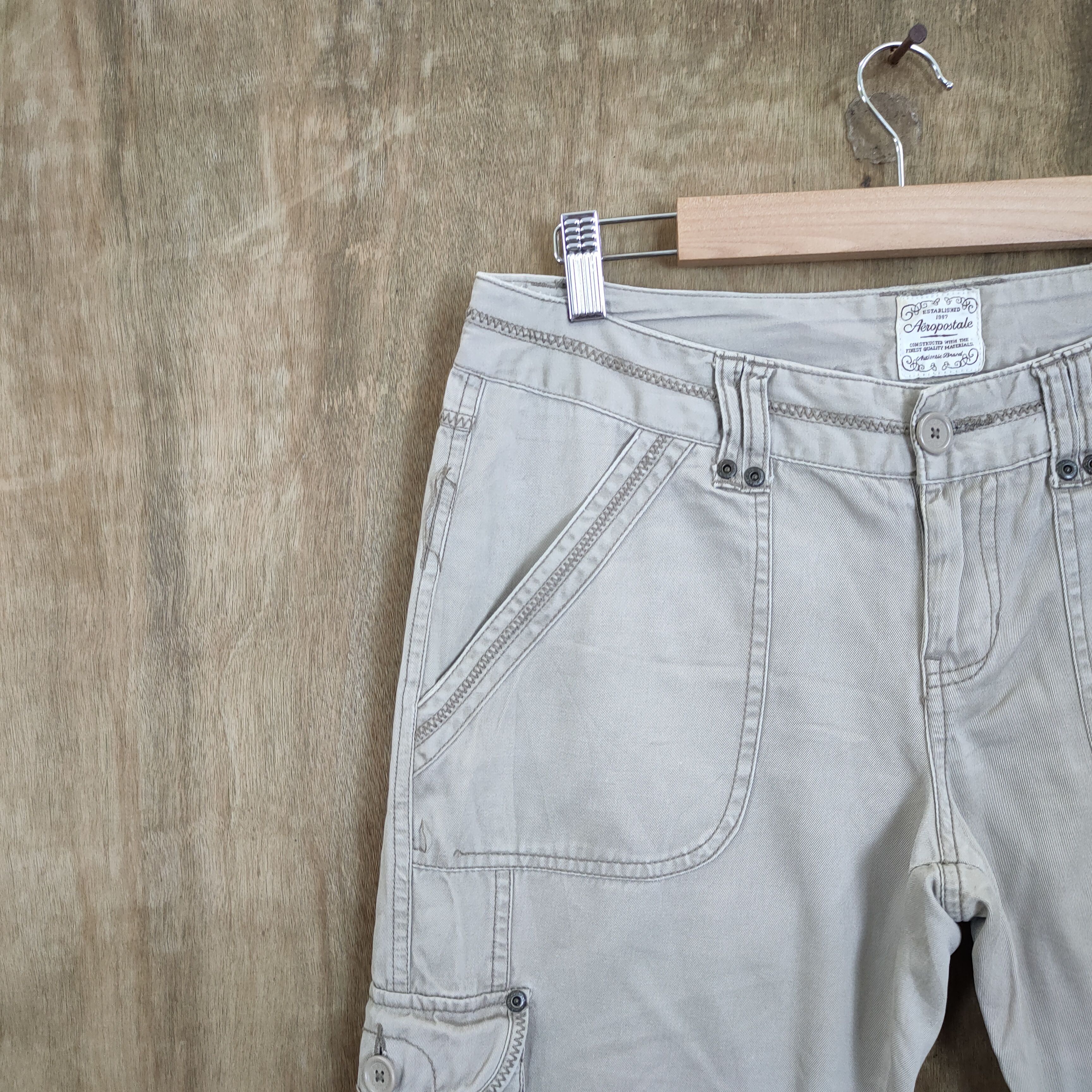 Aeropostale VINTAGE AEROPOSTALE BOOTCUT FLARE CARGO PANTS Size US 31 - 11 Thumbnail