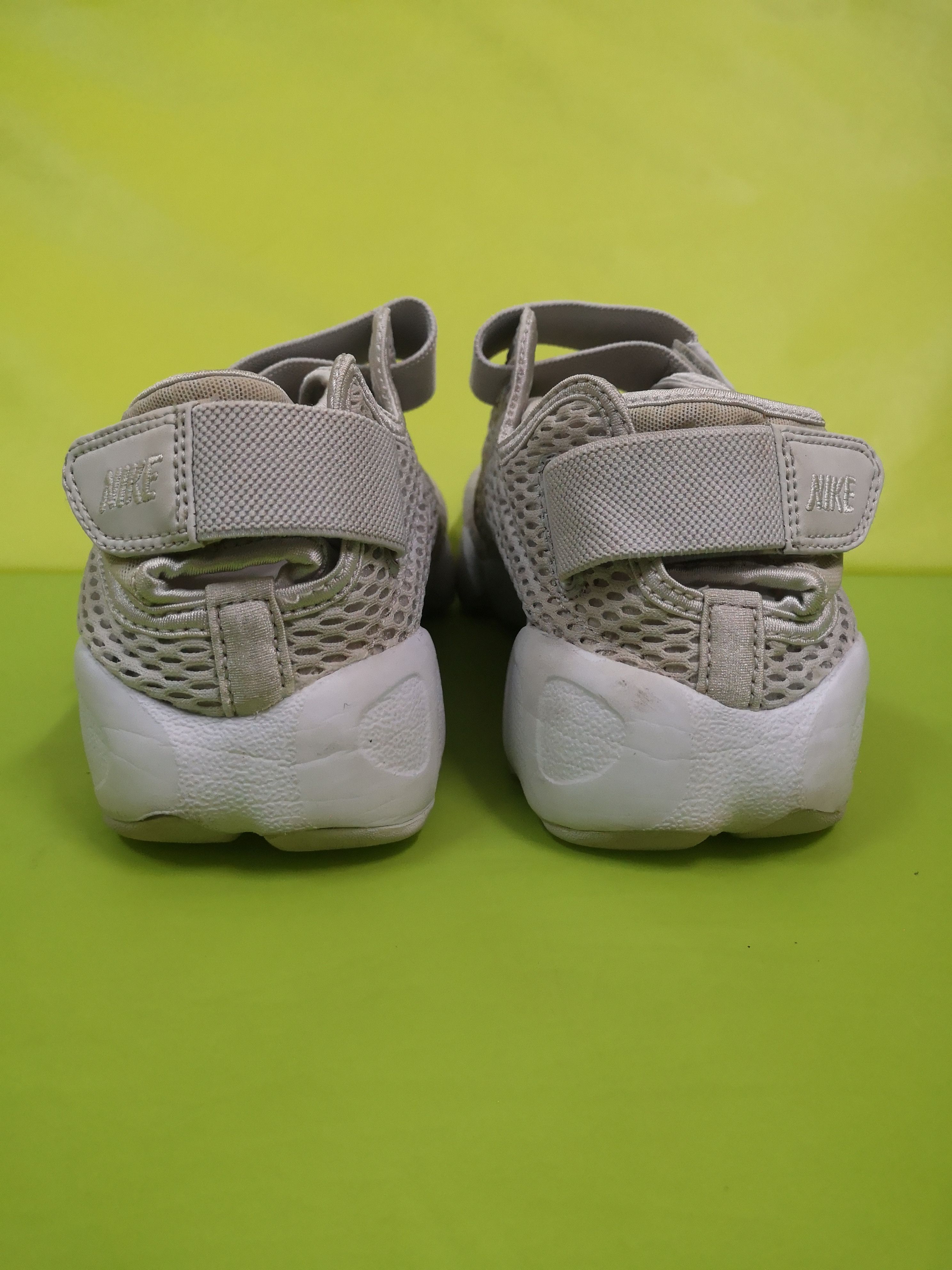 Nike Nike Air Rift Tabi Swoosh Size US 8 / EU 41 - 3 Thumbnail