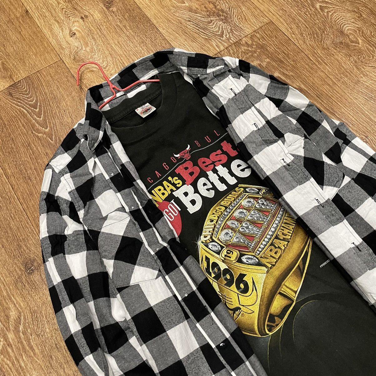 Vintage Vintage 90s Plaid Shirt Graphic Tee Streetwear Grunge Boxy M Size US M / EU 48-50 / 2 - 5 Thumbnail