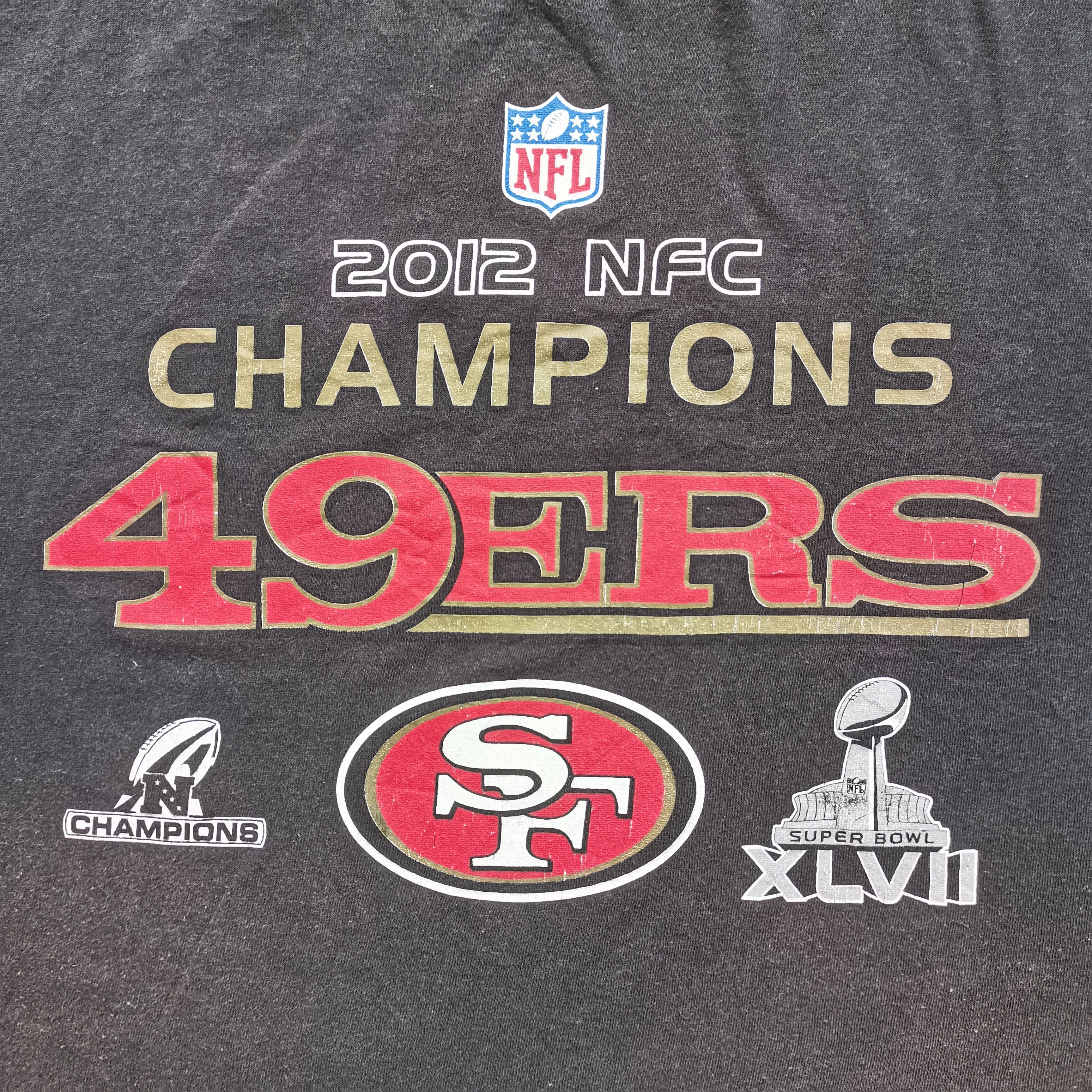 NFL × Vintage Offer🔥Vintage Y2k NFL Sun Faded Distressed Tshirt Size US XXL / EU 58 / 5 - 3 Thumbnail
