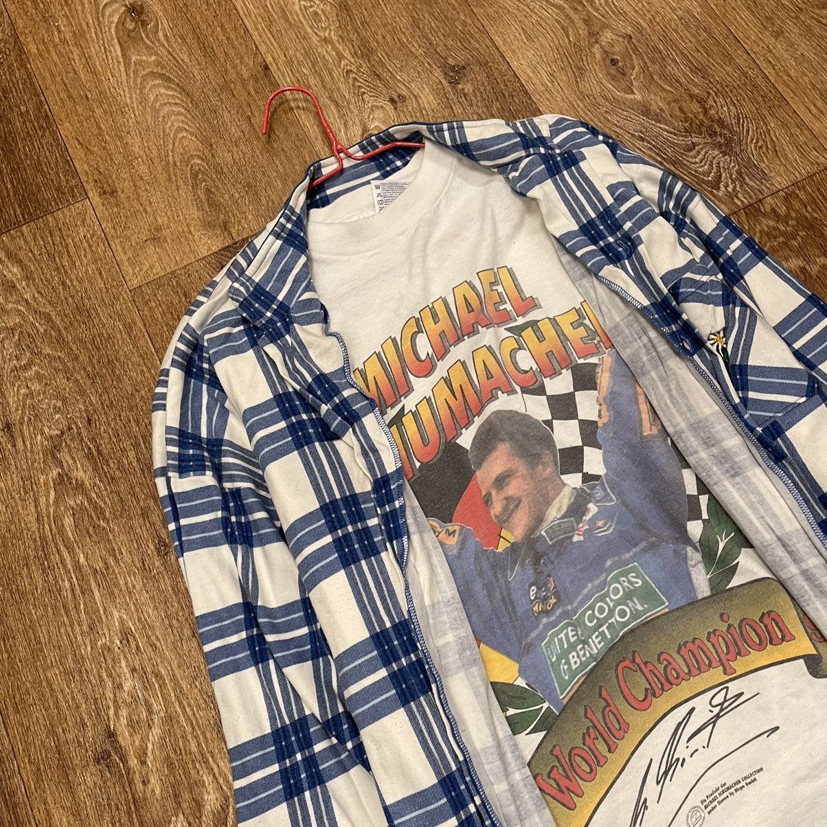 Vintage Vintage 90s Michael Dunlop Sun Faded Graphic Tee Grunge M Size US M / EU 48-50 / 2 - 2 Thumbnail