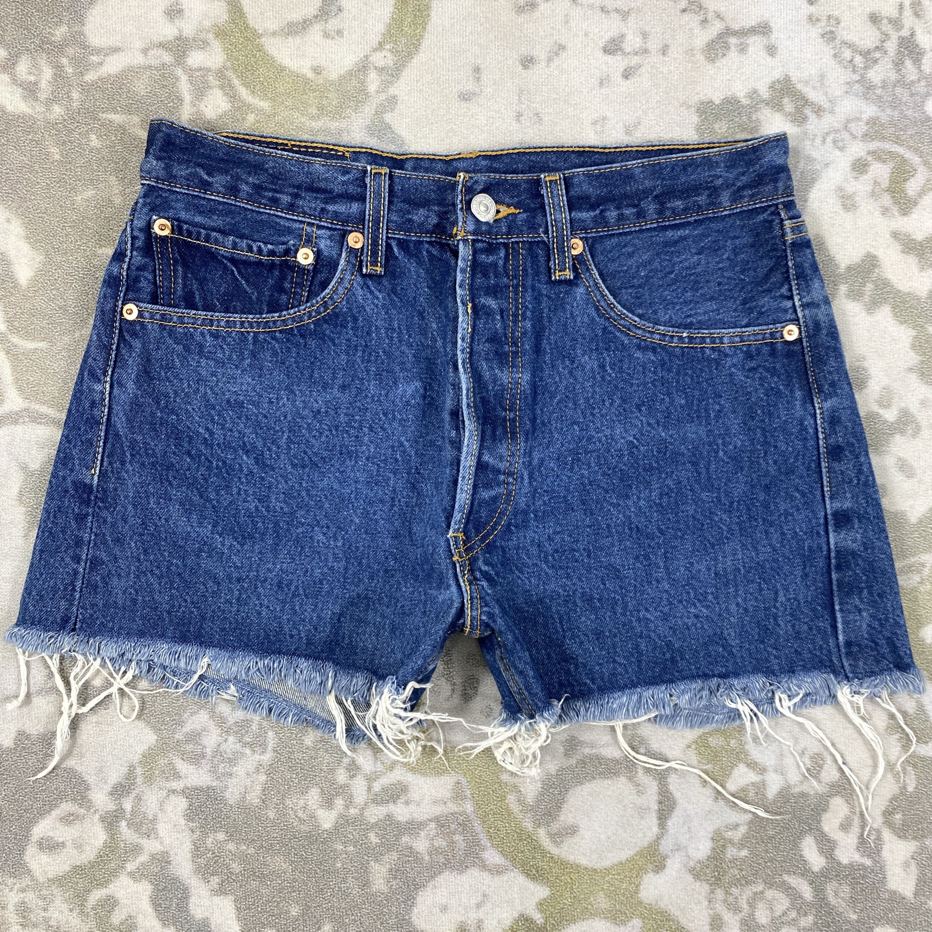 Blue Denim Vintage Levi's 501 Short Jeans 31x3 -JN2725