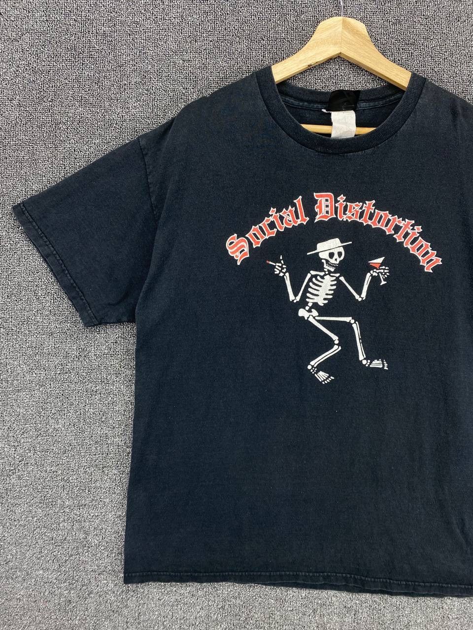 Band Tees Vintage Social Distortion Punk Rock Band Tees T Shirts Size US L / EU 52-54 / 3 - 3 Thumbnail
