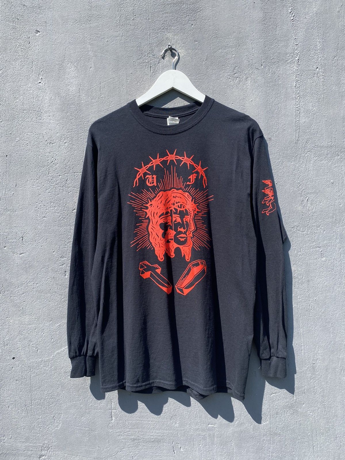 Band Tees Vintage JESUS CHRIST YOUNG AND OLD LONGSLEEVE Size US M / EU 48-50 / 2 - 3 Thumbnail