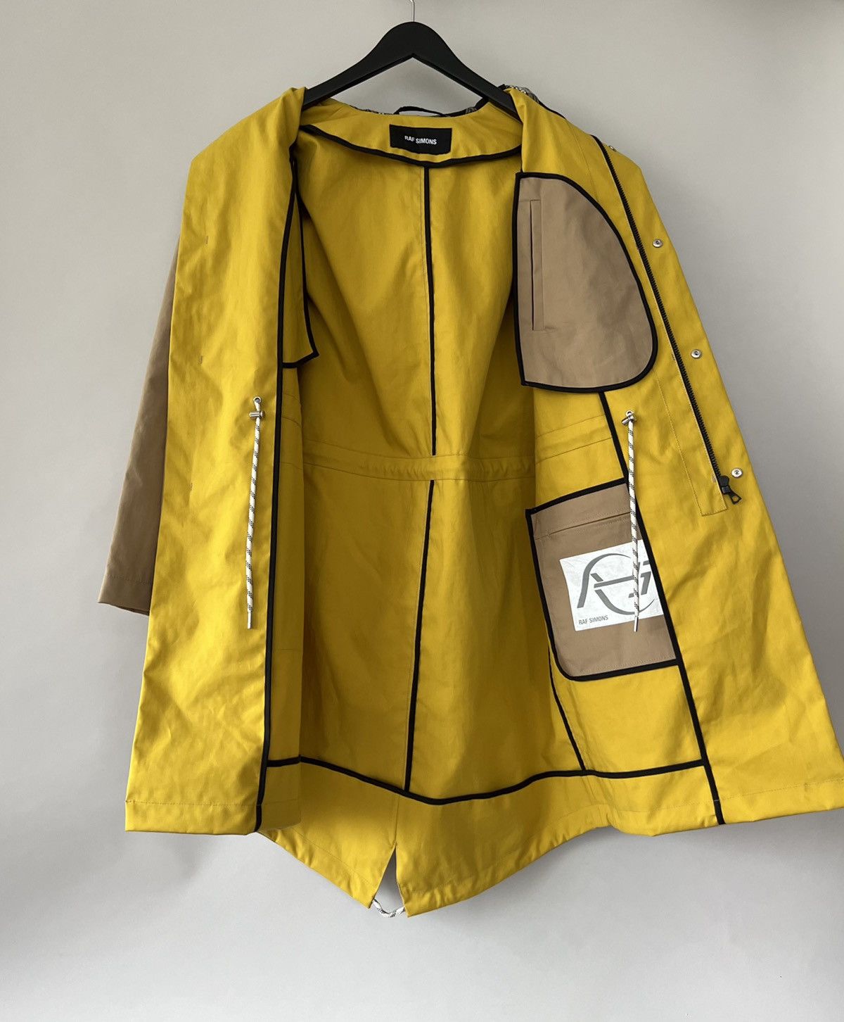 Raf Simons AW16 Patch Detailed Parka Size US S / EU 44-46 / 1 - 5 Thumbnail