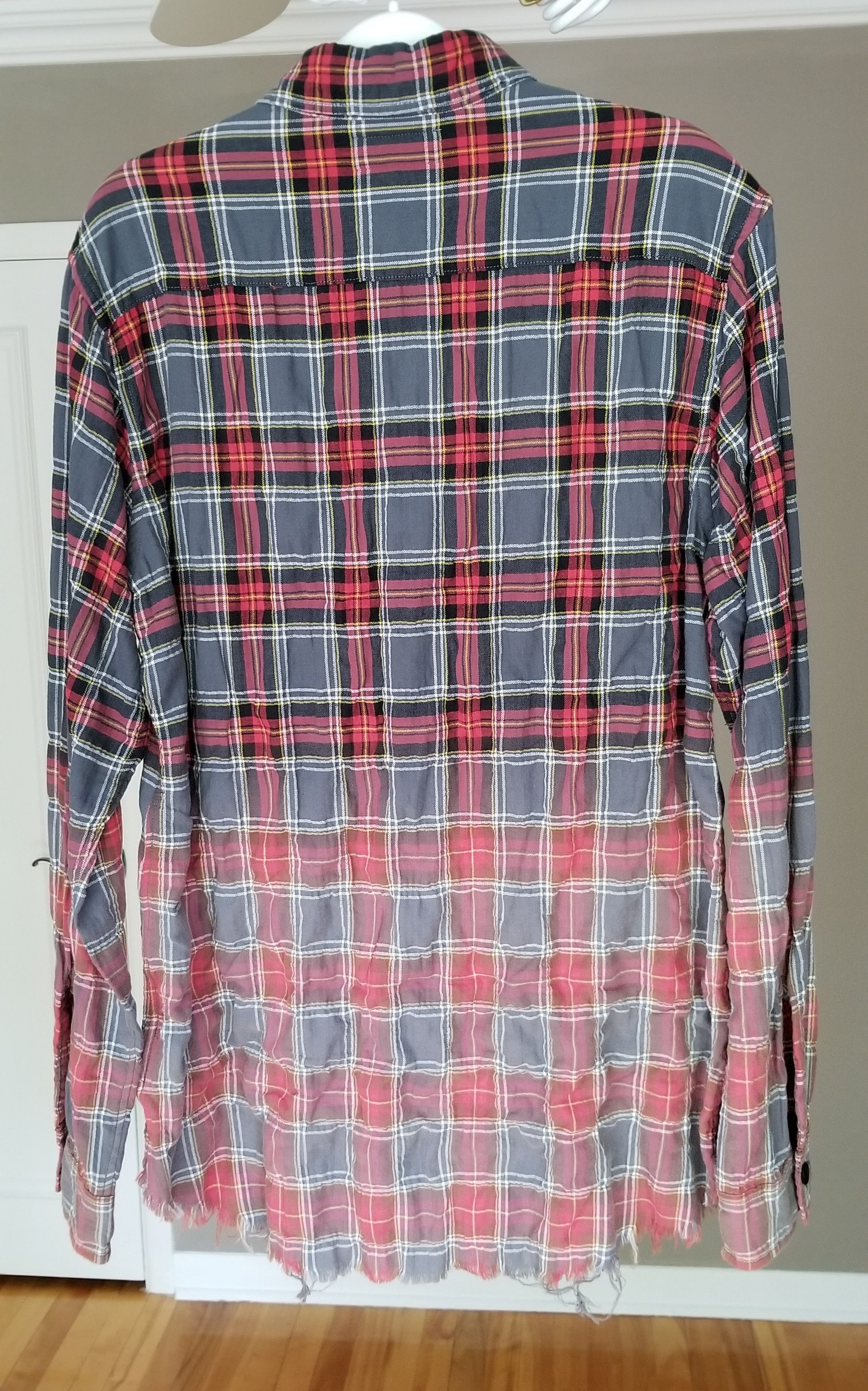 Saint Laurent Paris Saint Laurent Paris Surf Sound Gradient Bleach Shirt Size US L / EU 52-54 / 3 - 2 Thumbnail