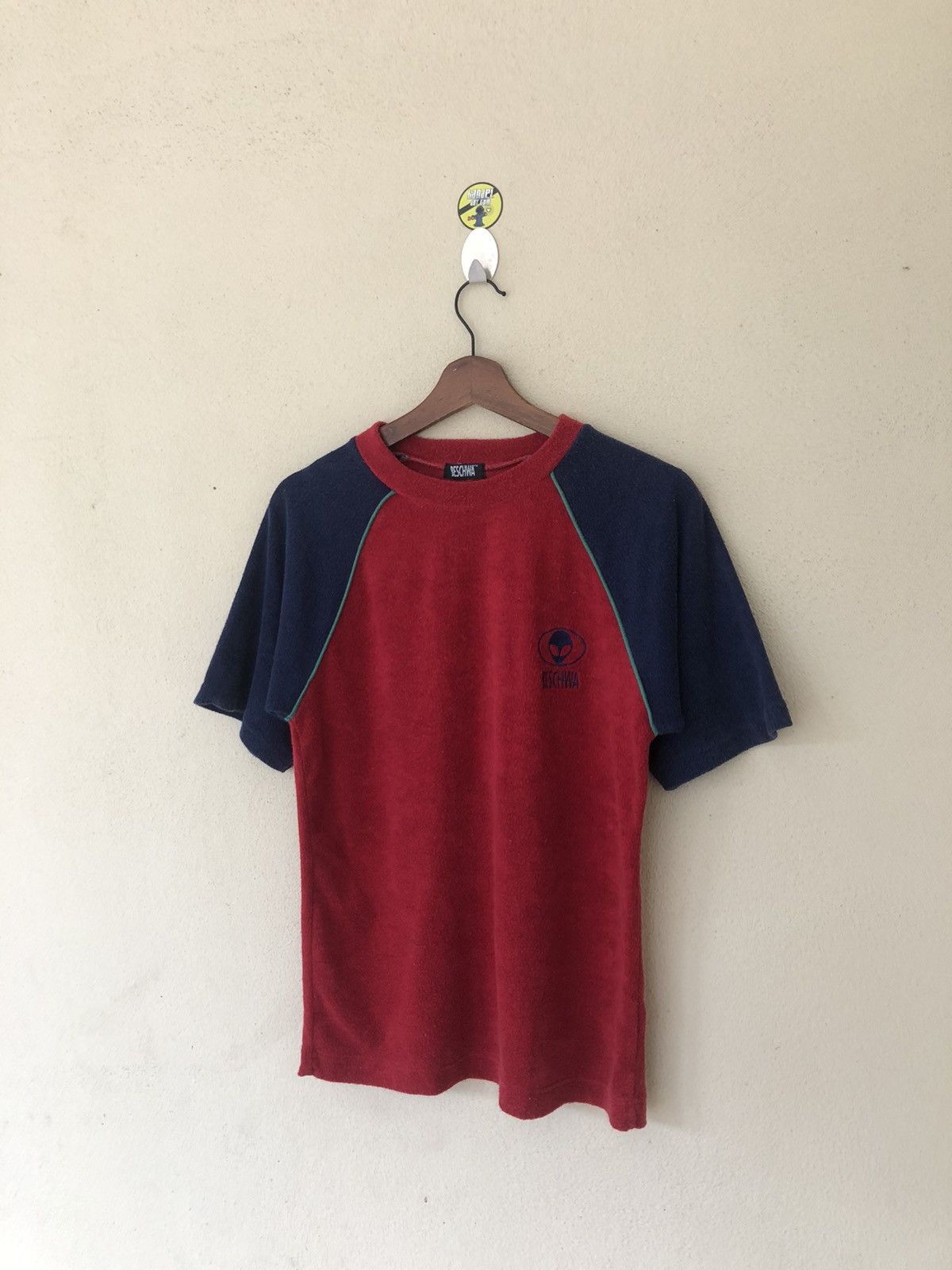 Japanese Brand VINTAGE BESCHWA ALIEN TSHIRT Size US S / EU 44-46 / 1 - 2 Thumbnail