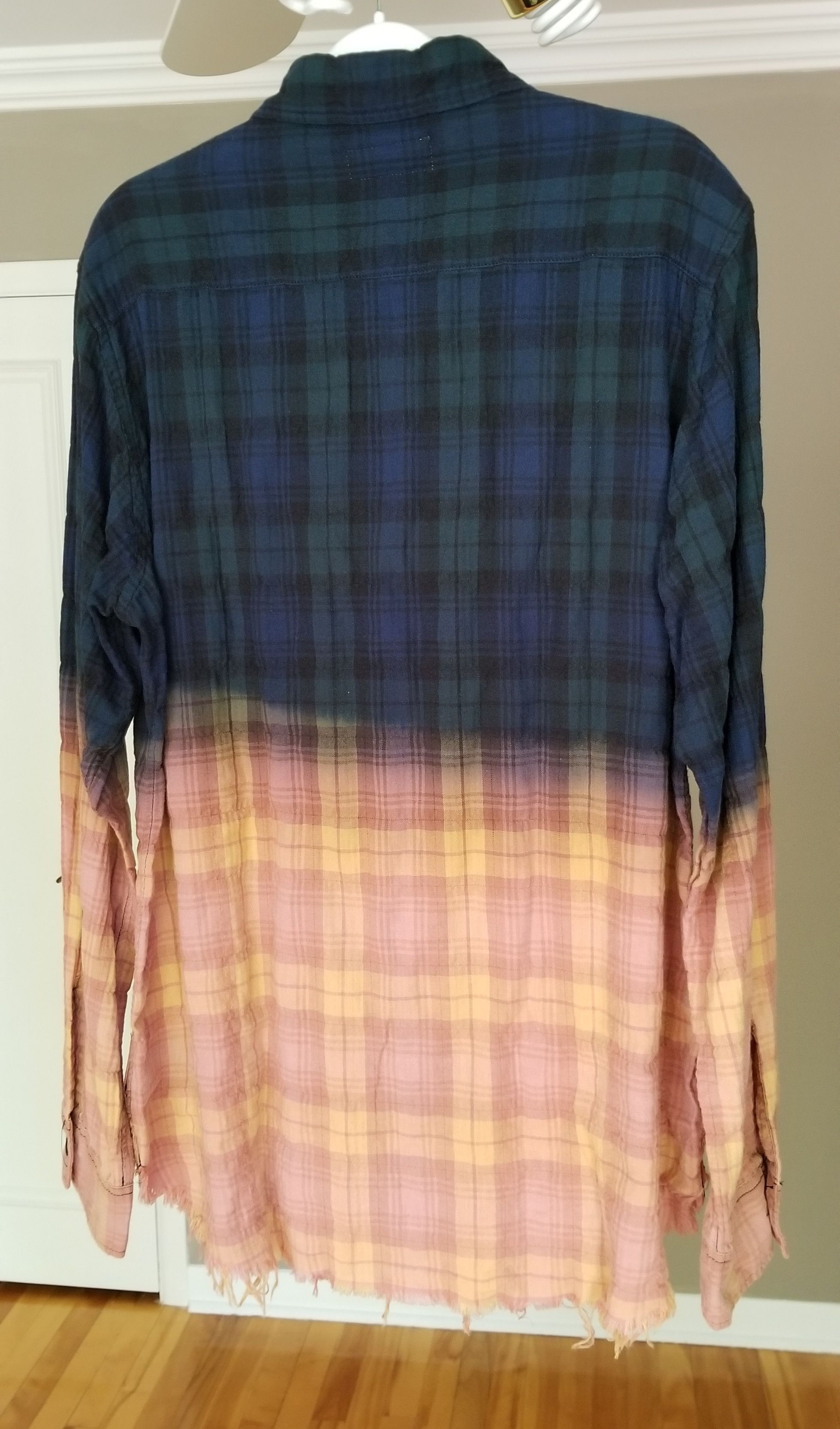 Saint Laurent Paris Saint Laurent Paris Surf Sound Gradient Bleach Shirt Size US L / EU 52-54 / 3 - 2 Thumbnail