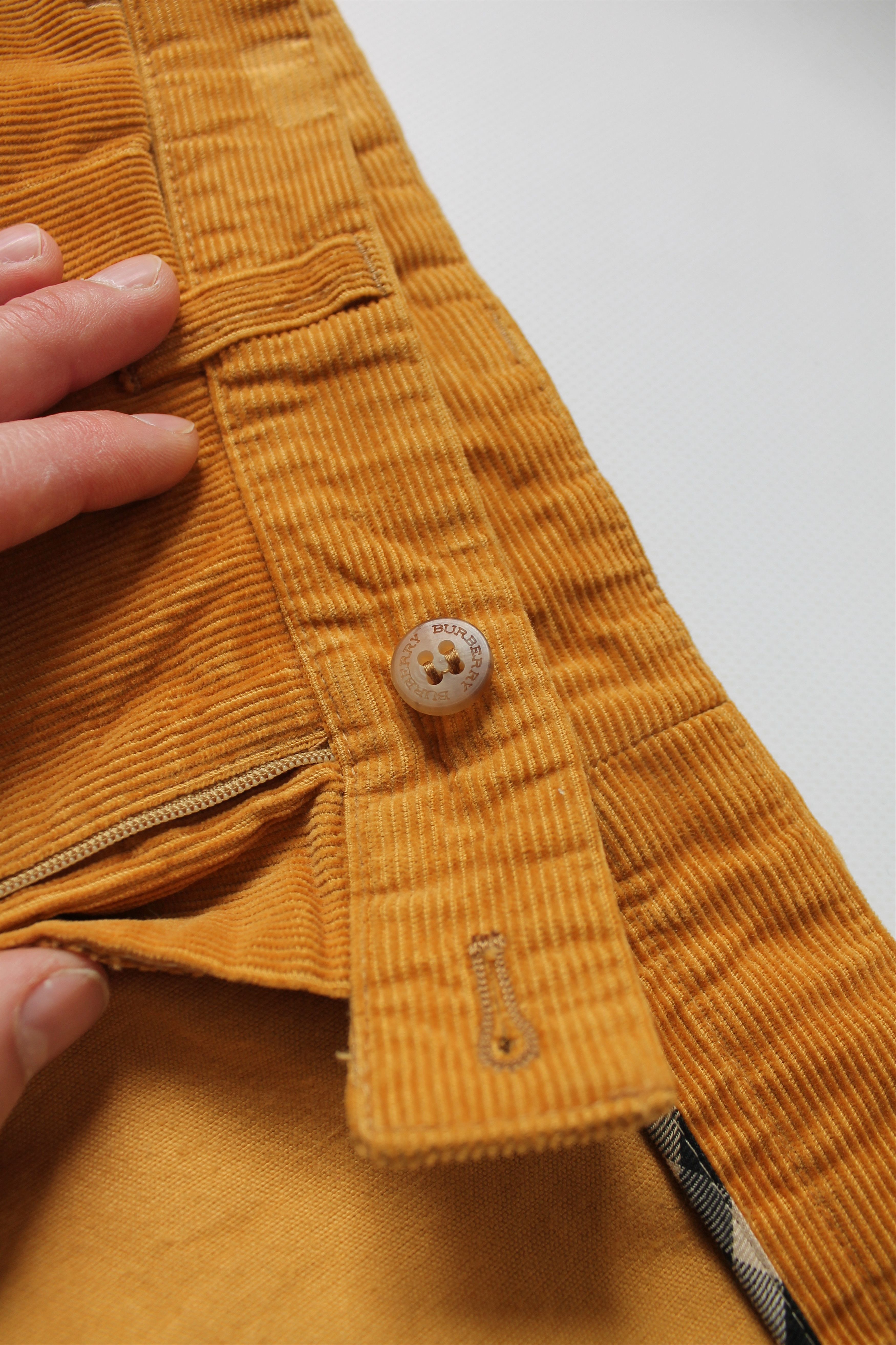 Burberry BURBERRY Sport Line Corduroy Cropped Pants Mustard Size US 34 / EU 50 - 12 Thumbnail