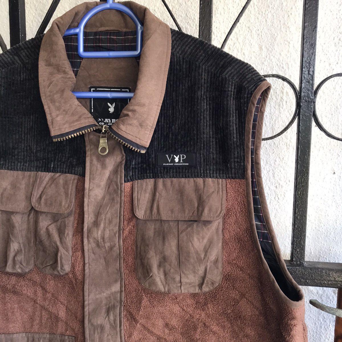 Playboy 🔥Rare🔥 V&P Playboy collection vest Size US M / EU 48-50 / 2 - 6 Thumbnail