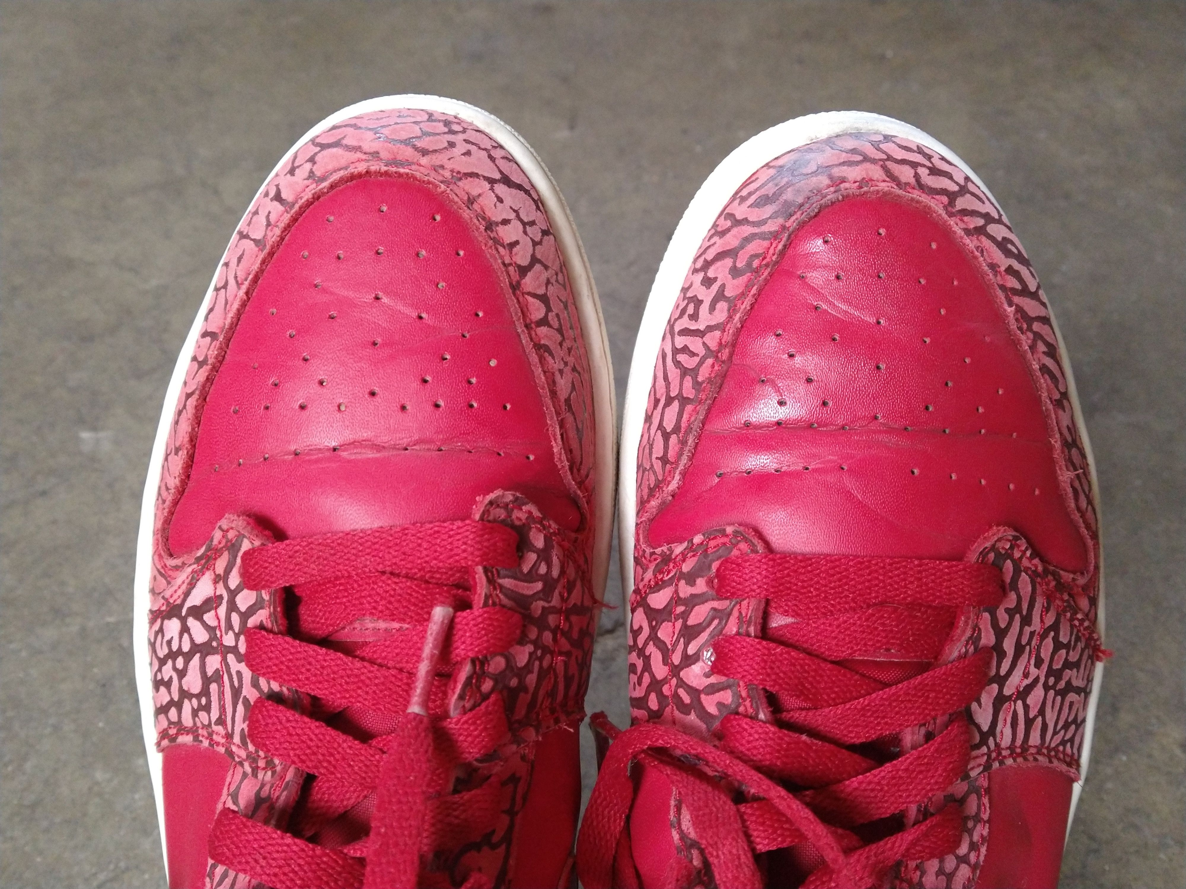 Jordan Brand Nike Air Jordan 1 Retro High Red Elephant 10.5 839115-600 Size US 10.5 / EU 43-44 - 6 Thumbnail