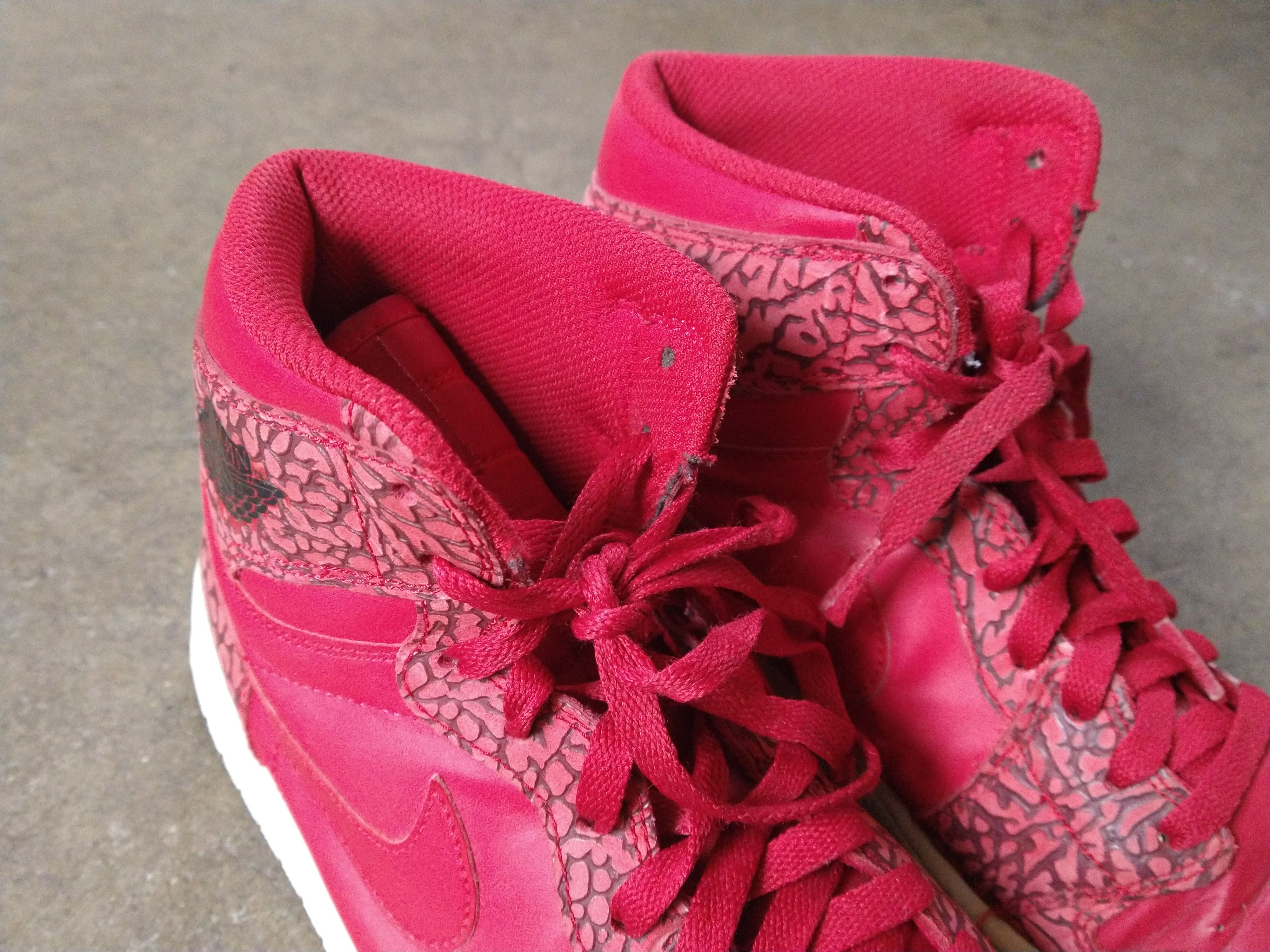 Jordan Brand Nike Air Jordan 1 Retro High Red Elephant 10.5 839115-600 Size US 10.5 / EU 43-44 - 8 Thumbnail