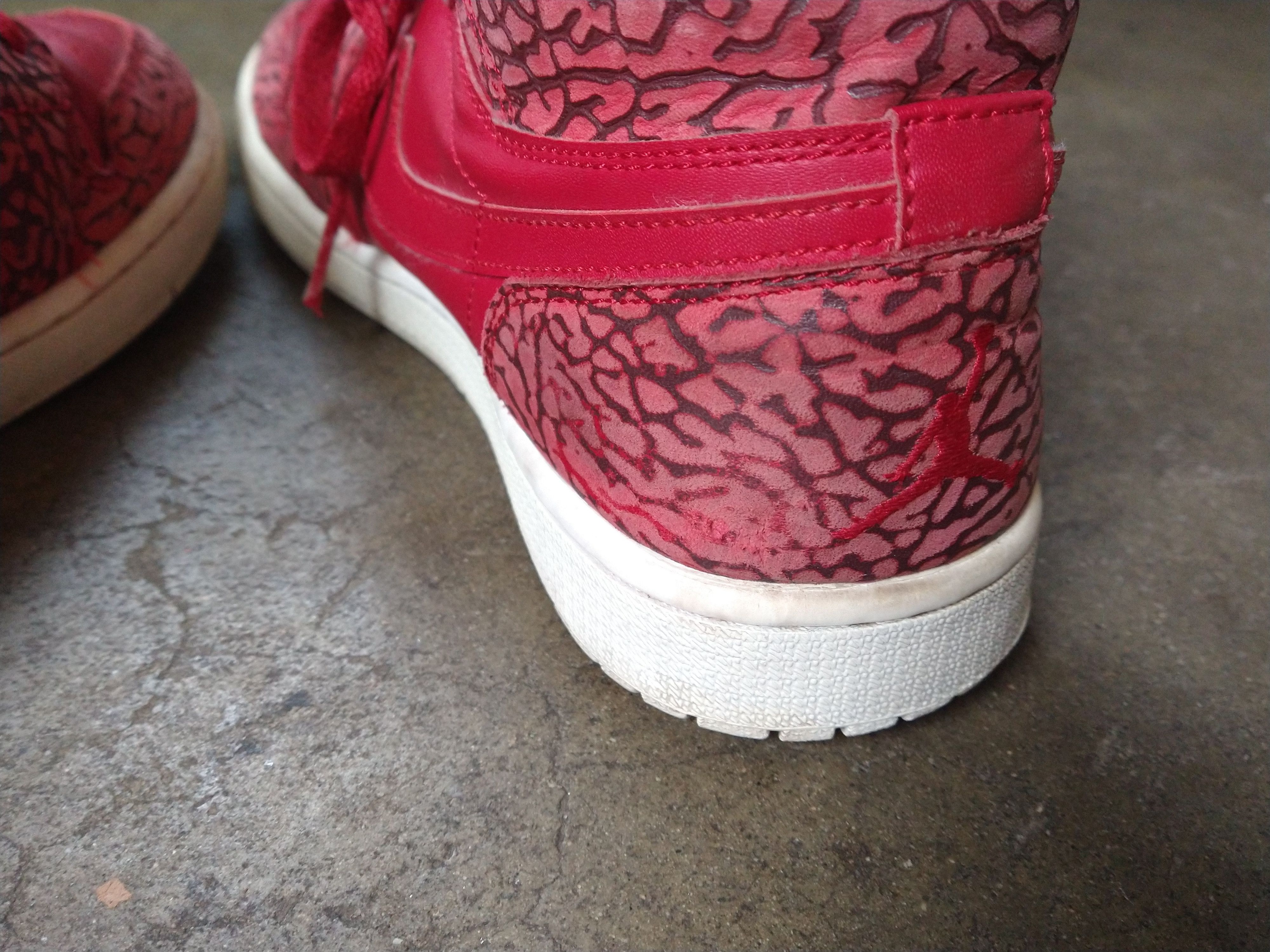 Jordan Brand Nike Air Jordan 1 Retro High Red Elephant 10.5 839115-600 Size US 10.5 / EU 43-44 - 18 Thumbnail