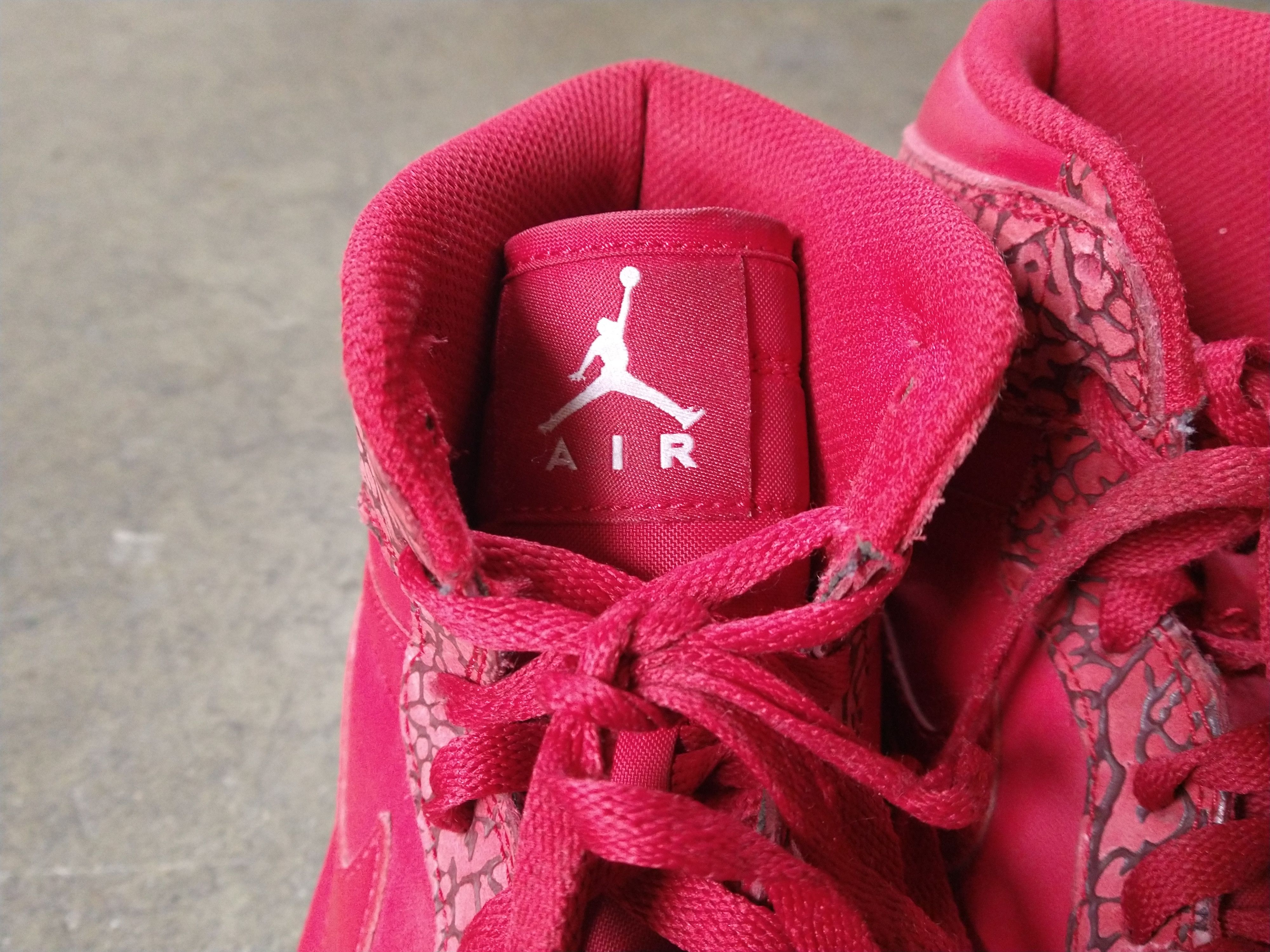 Jordan Brand Nike Air Jordan 1 Retro High Red Elephant 10.5 839115-600 Size US 10.5 / EU 43-44 - 10 Thumbnail