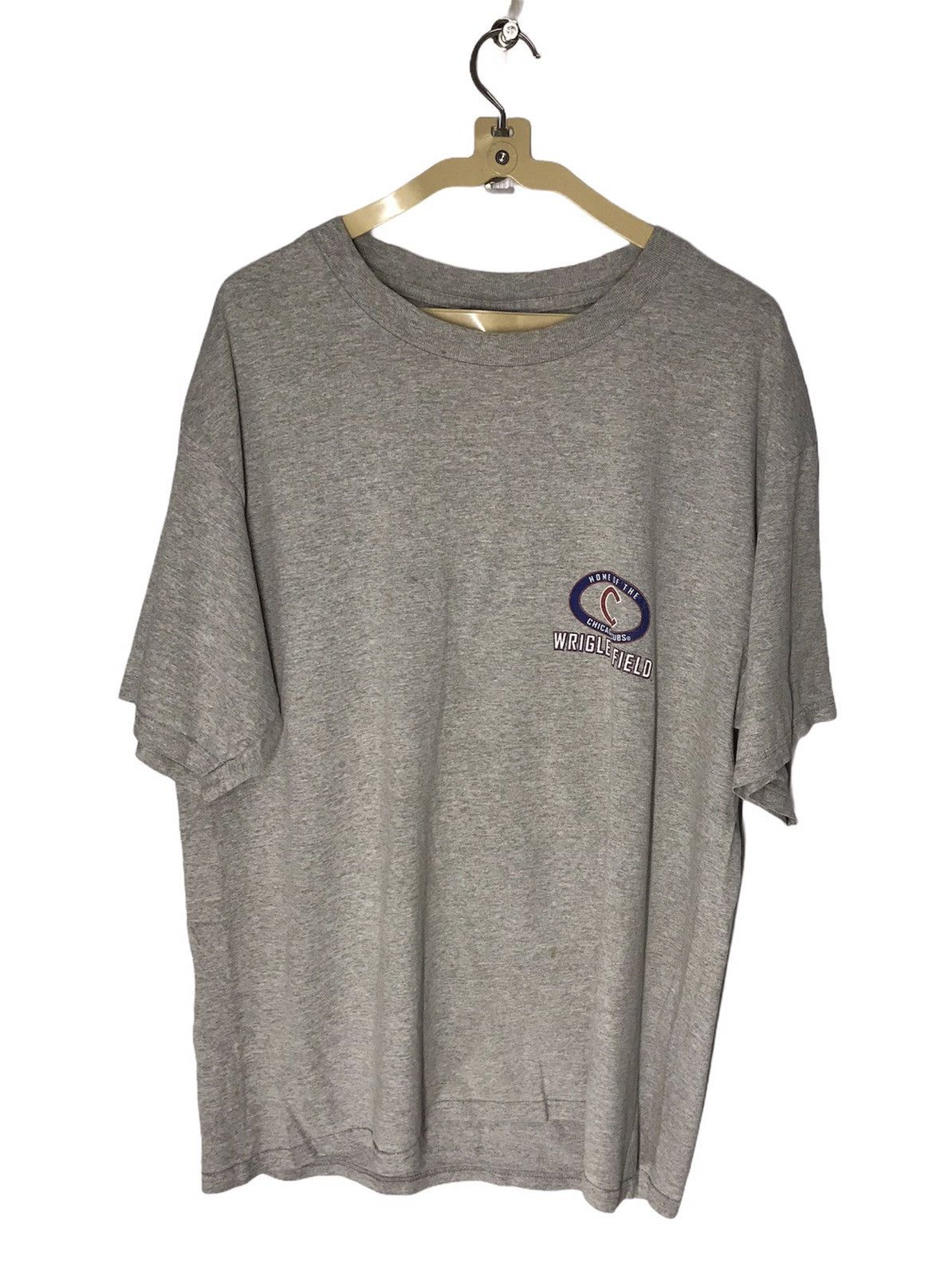 Vintage wrigley field Chicago Cubs tee 2003
