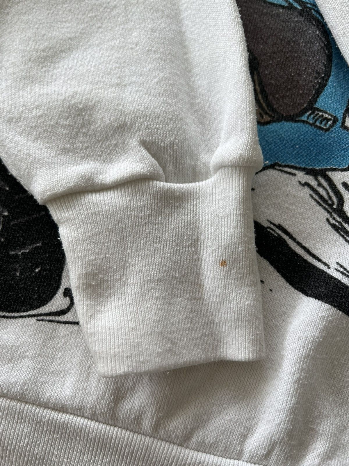 Vintage Vintage 1996 Taz Biker Looney Tunes White Sweatshirts Size US L / EU 52-54 / 3 - 10 Thumbnail