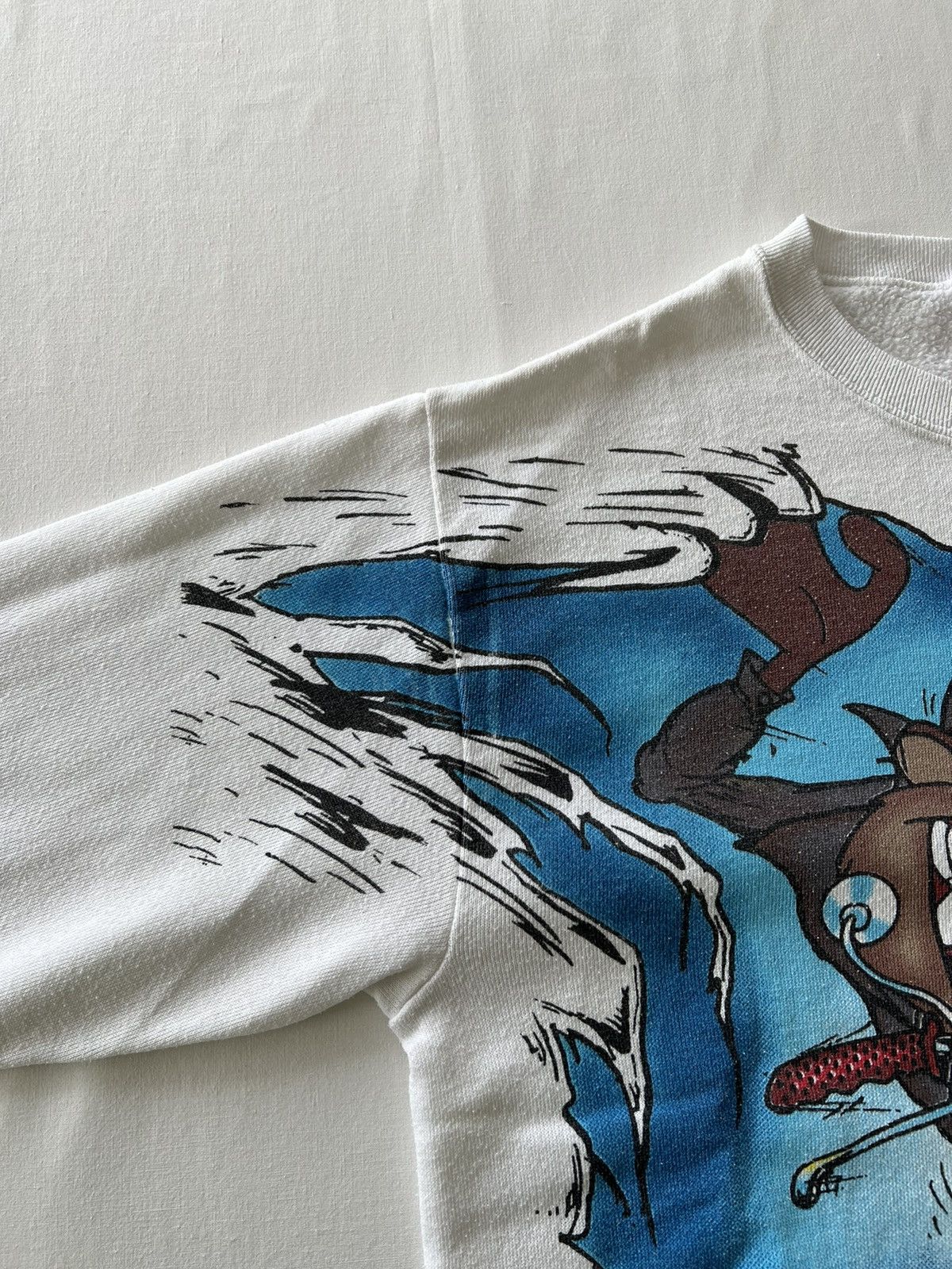 Vintage Vintage 1996 Taz Biker Looney Tunes White Sweatshirts Size US L / EU 52-54 / 3 - 7 Thumbnail