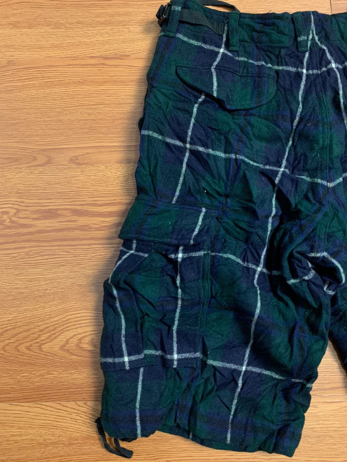 General Research 1997 General Research Plaid Wool Utilty Cargo Short Size US 29 - 10 Thumbnail