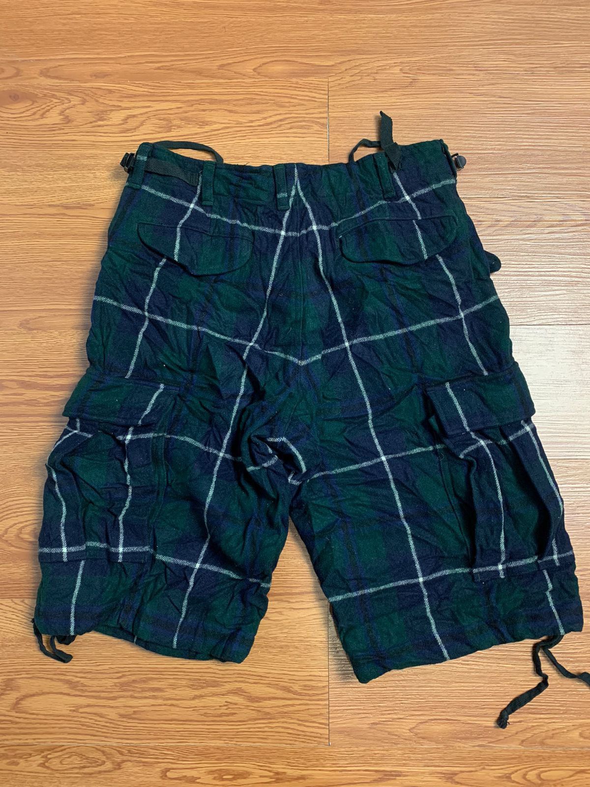 General Research 1997 General Research Plaid Wool Utilty Cargo Short Size US 29 - 9 Thumbnail