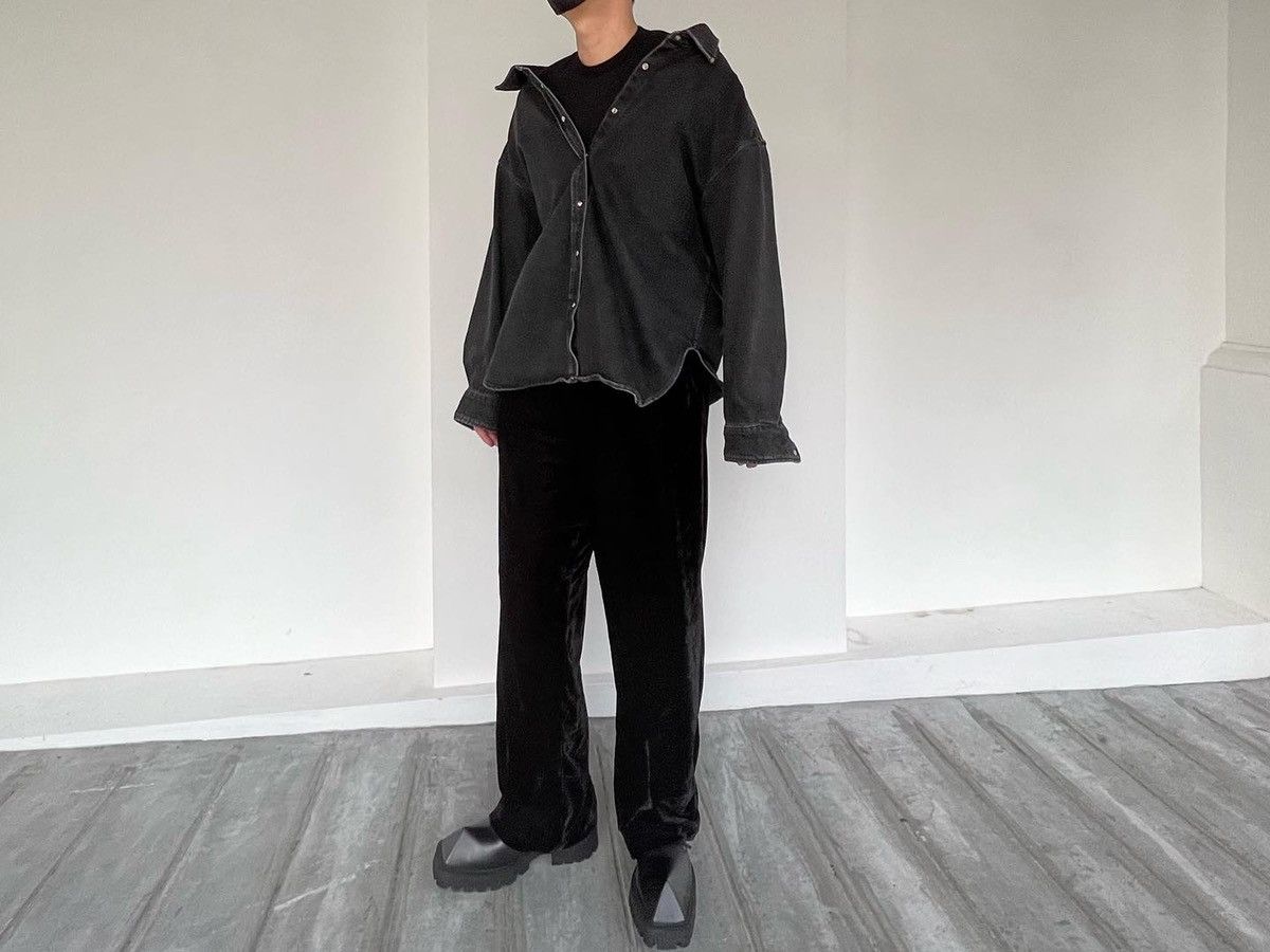 Balenciaga BALENCIAGA PINCH COLLAR DENIM SHIRT Size US S / EU 44-46 / 1 - 2 Thumbnail