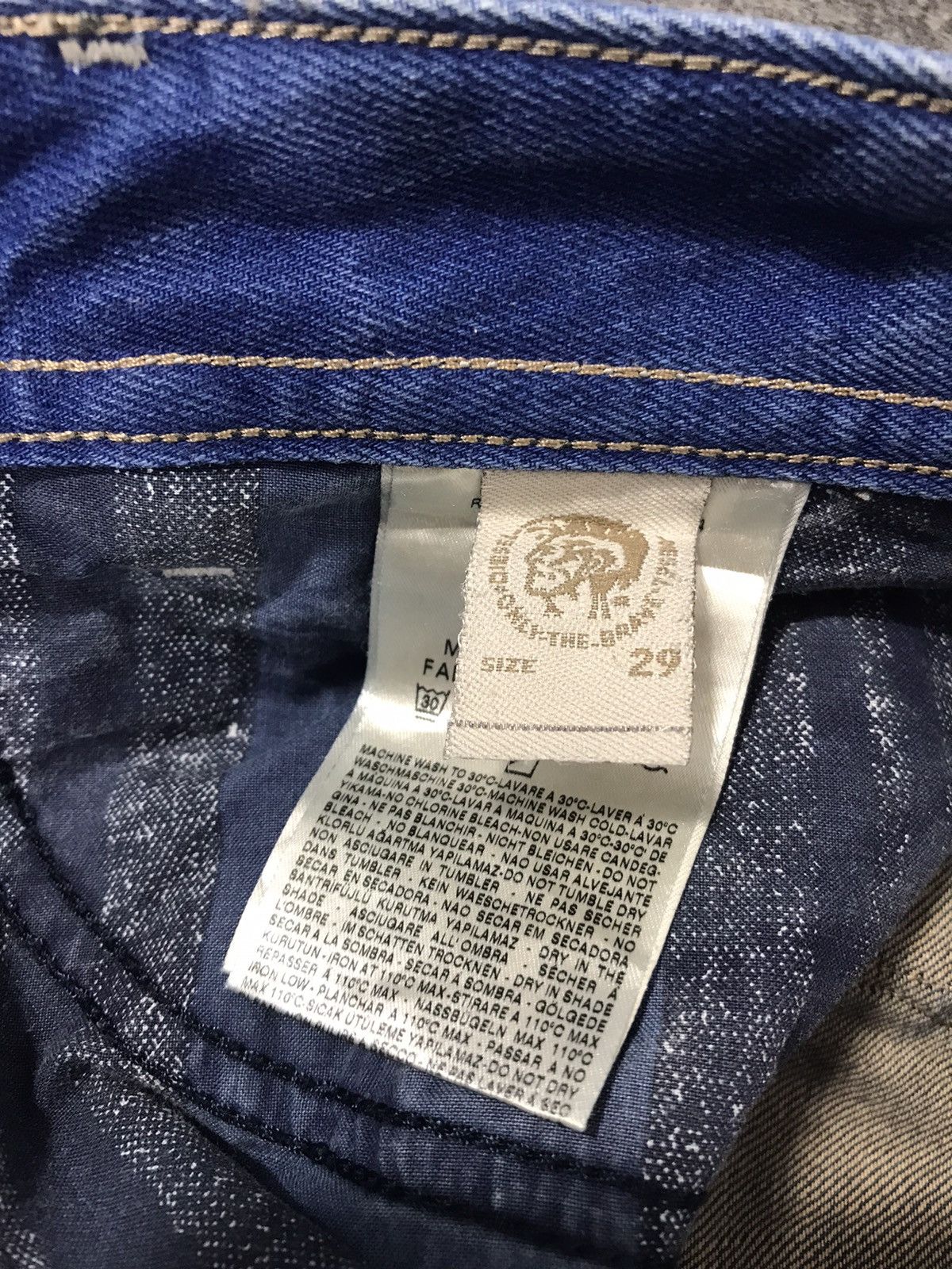 Diesel Vtg Diesel Industry Denim Division Distressed Design Size US 32 / EU 48 - 15 Thumbnail