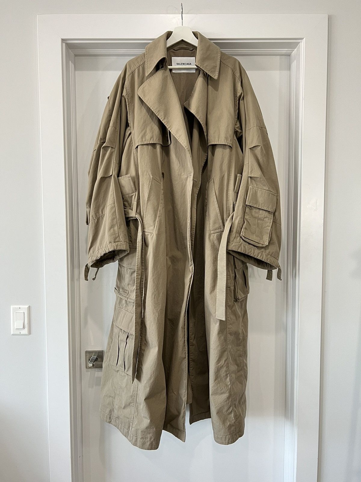 Balenciaga Clone SS22 Runway Muti Pocket Cargo Trench Coat