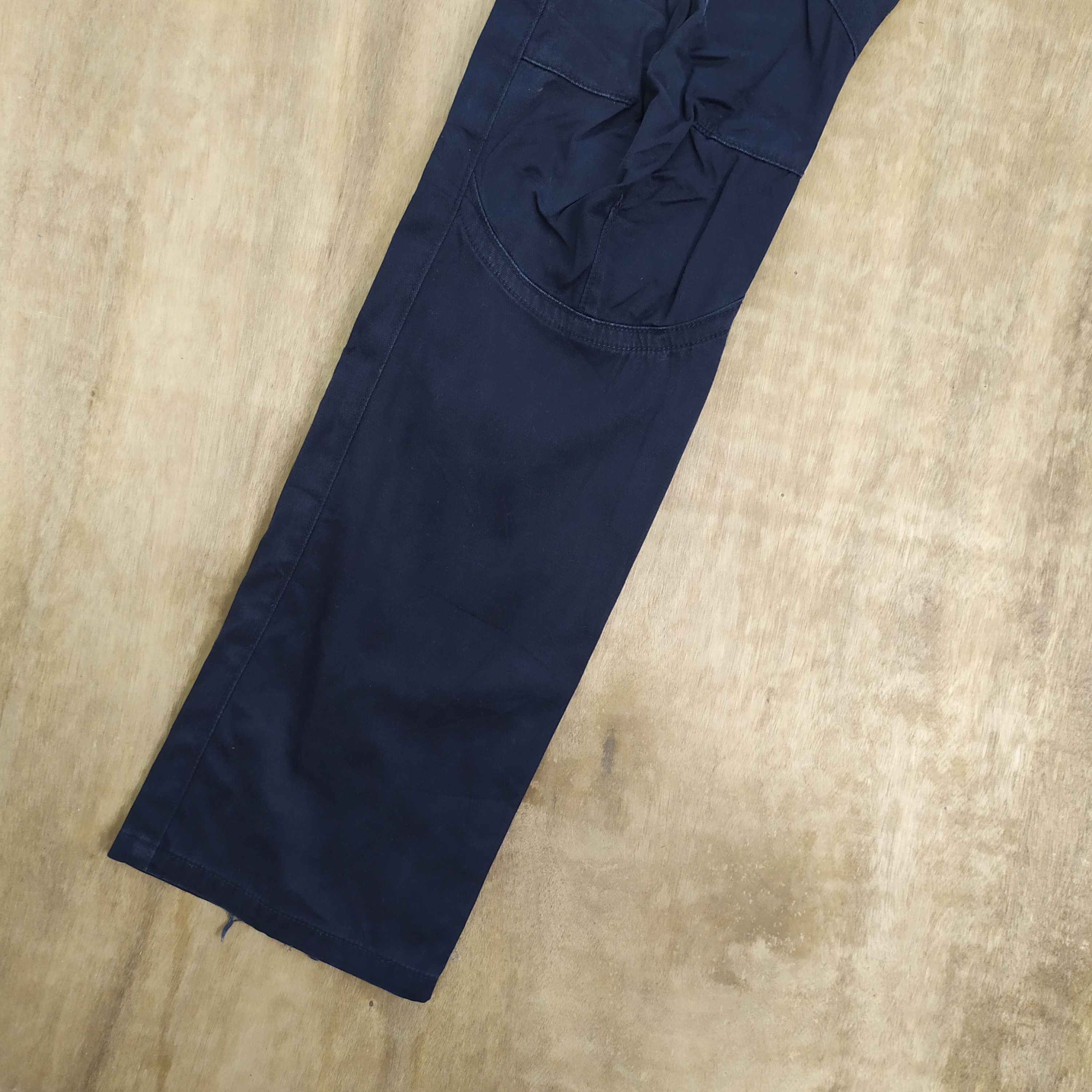 Japanese Brand VINTAGE DISIGNWORK BLACK CARGO PANTS Size US 31 - 5 Thumbnail