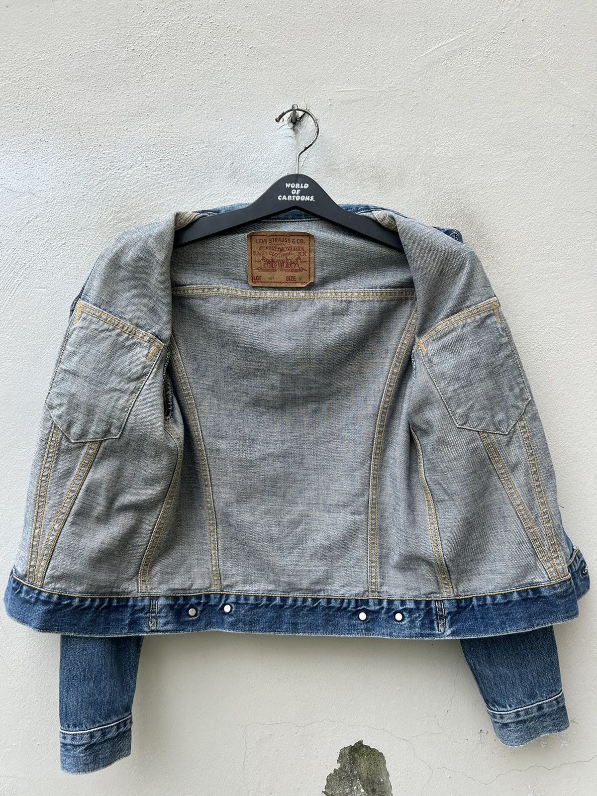 Levi's Vintage Clothing VTG 1996 LVC Levi’s 557 Big E Fade Denim Trucker Jacket Size US S / EU 44-46 / 1 - 16 Thumbnail