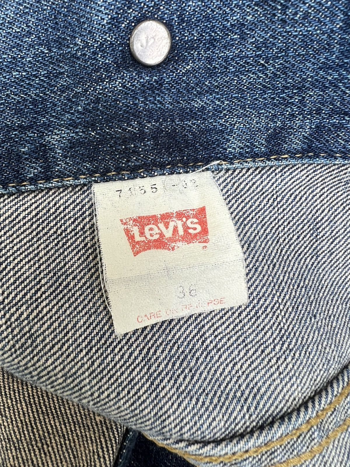 Levi's Vintage Clothing VTG 1996 LVC Levi’s 557 Big E Fade Denim Trucker Jacket Size US S / EU 44-46 / 1 - 20 Thumbnail