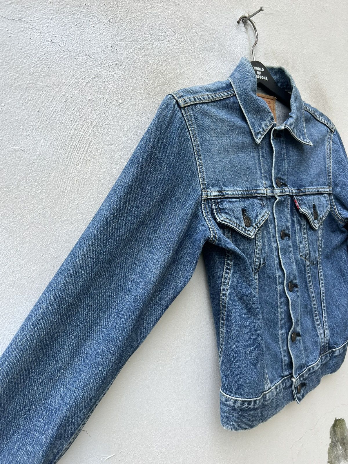 Levi's Vintage Clothing VTG 1996 LVC Levi’s 557 Big E Fade Denim Trucker Jacket Size US S / EU 44-46 / 1 - 10 Thumbnail