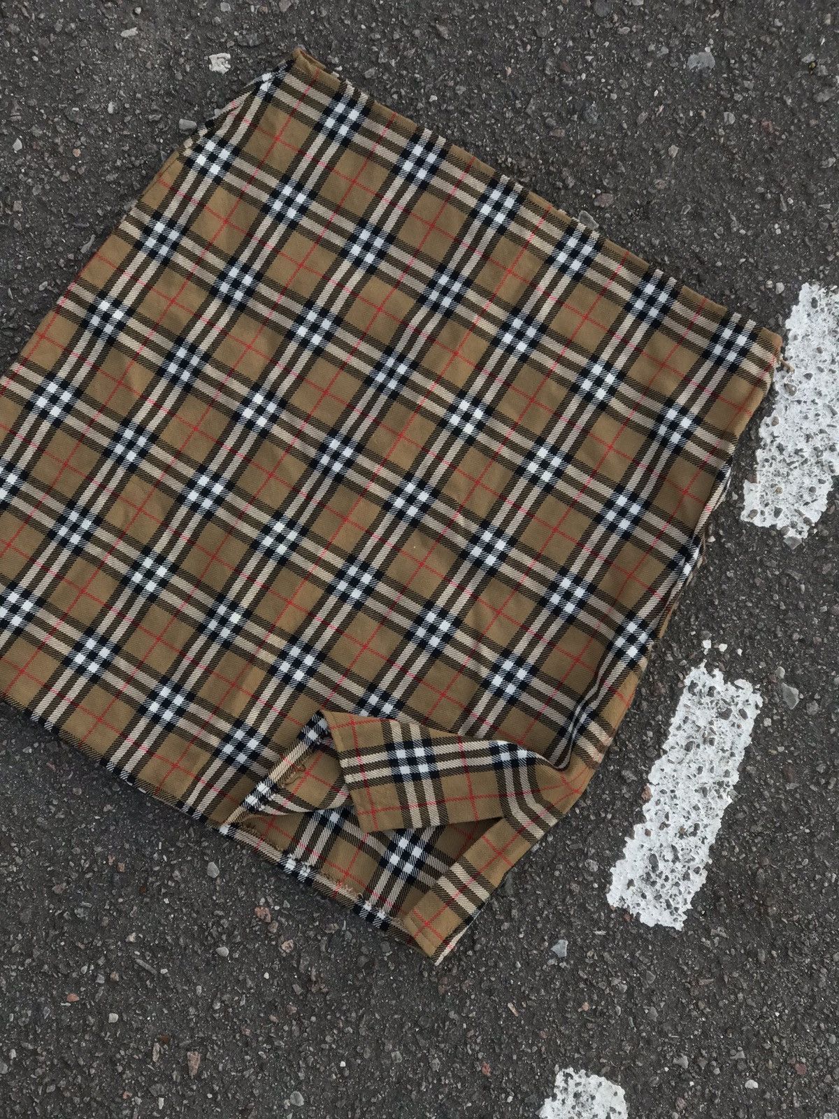 Handmade Vintage Burberry Nova Check Wool Hand Made Custom Skirt Size 28" / US 6 / IT 42 - 3 Thumbnail