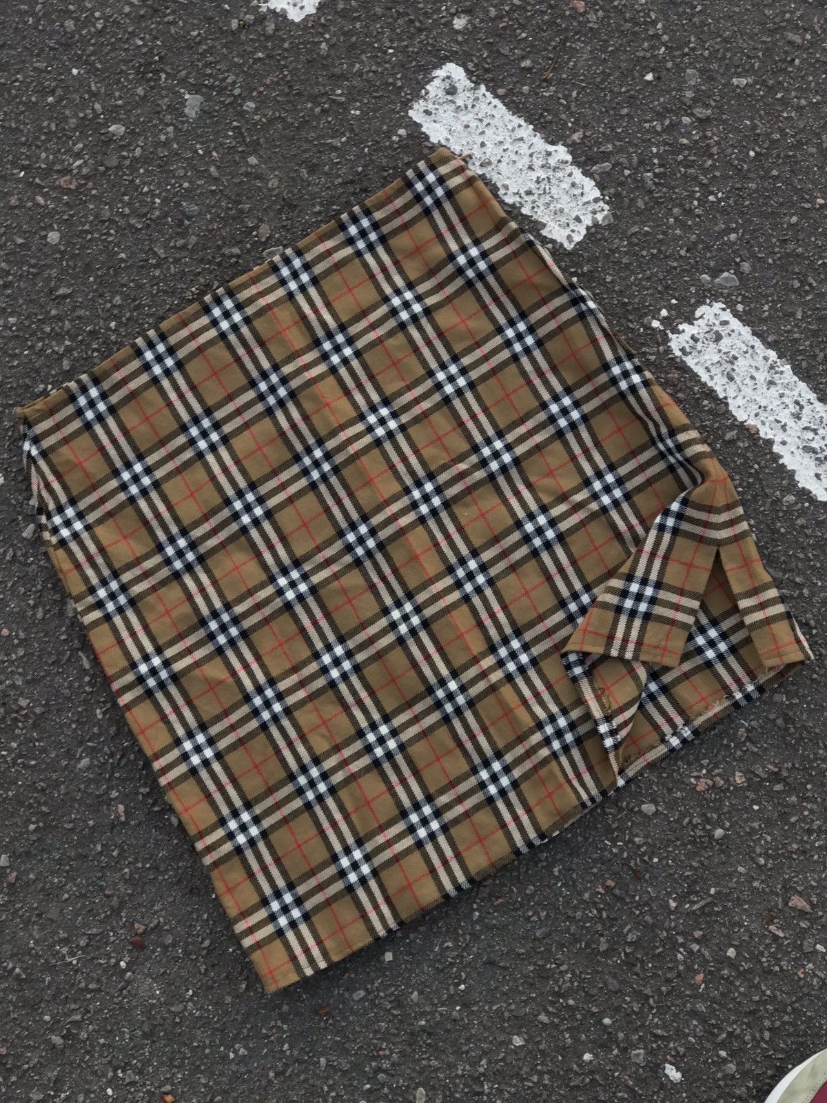 Handmade Vintage Burberry Nova Check Wool Hand Made Custom Skirt Size 28" / US 6 / IT 42 - 2 Thumbnail