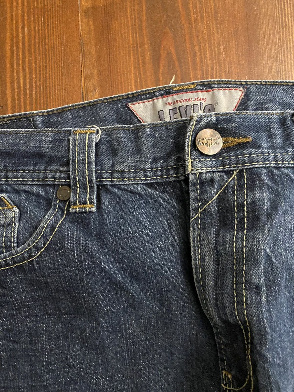 Levi's 2009 Levi’s 511 Skinny 35x30 Extra Pockets Denim Jeans Size US 35 - 7 Thumbnail