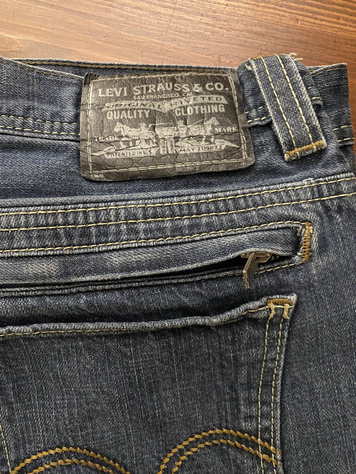 Levi's 2009 Levi’s 511 Skinny 35x30 Extra Pockets Denim Jeans Size US 35 - 2 Thumbnail