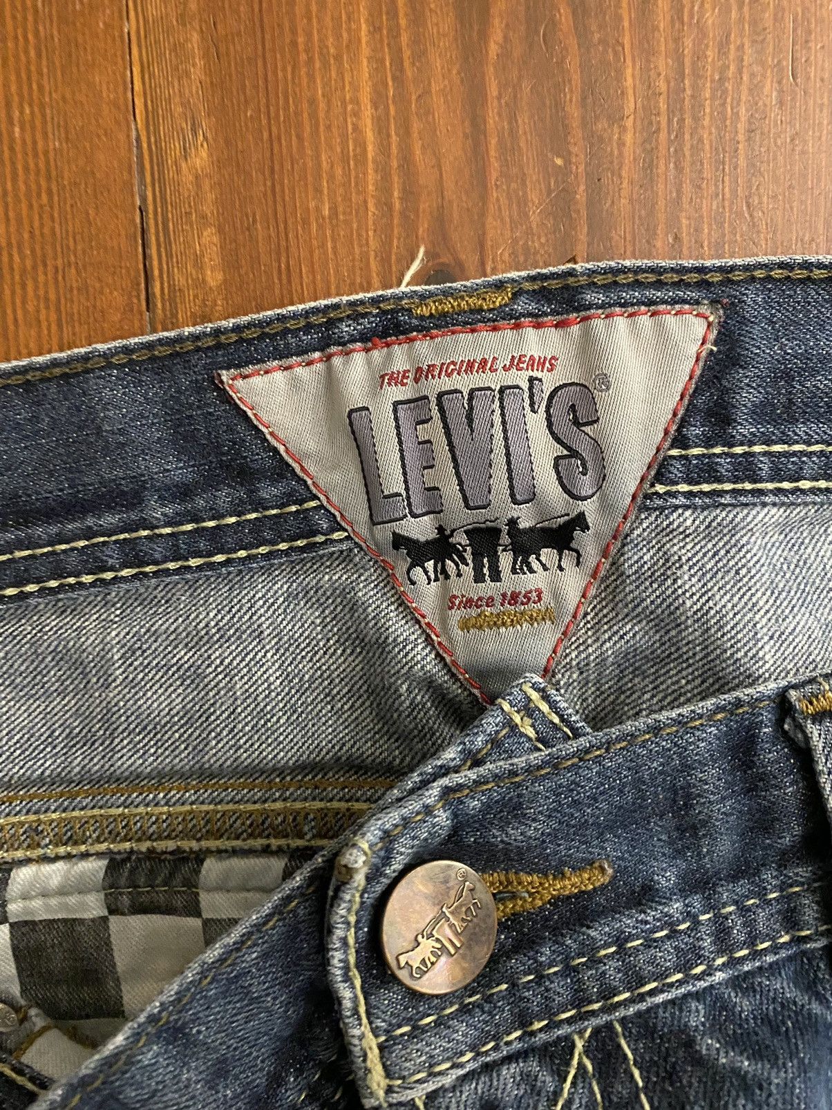Levi's 2009 Levi’s 511 Skinny 35x30 Extra Pockets Denim Jeans Size US 35 - 9 Thumbnail