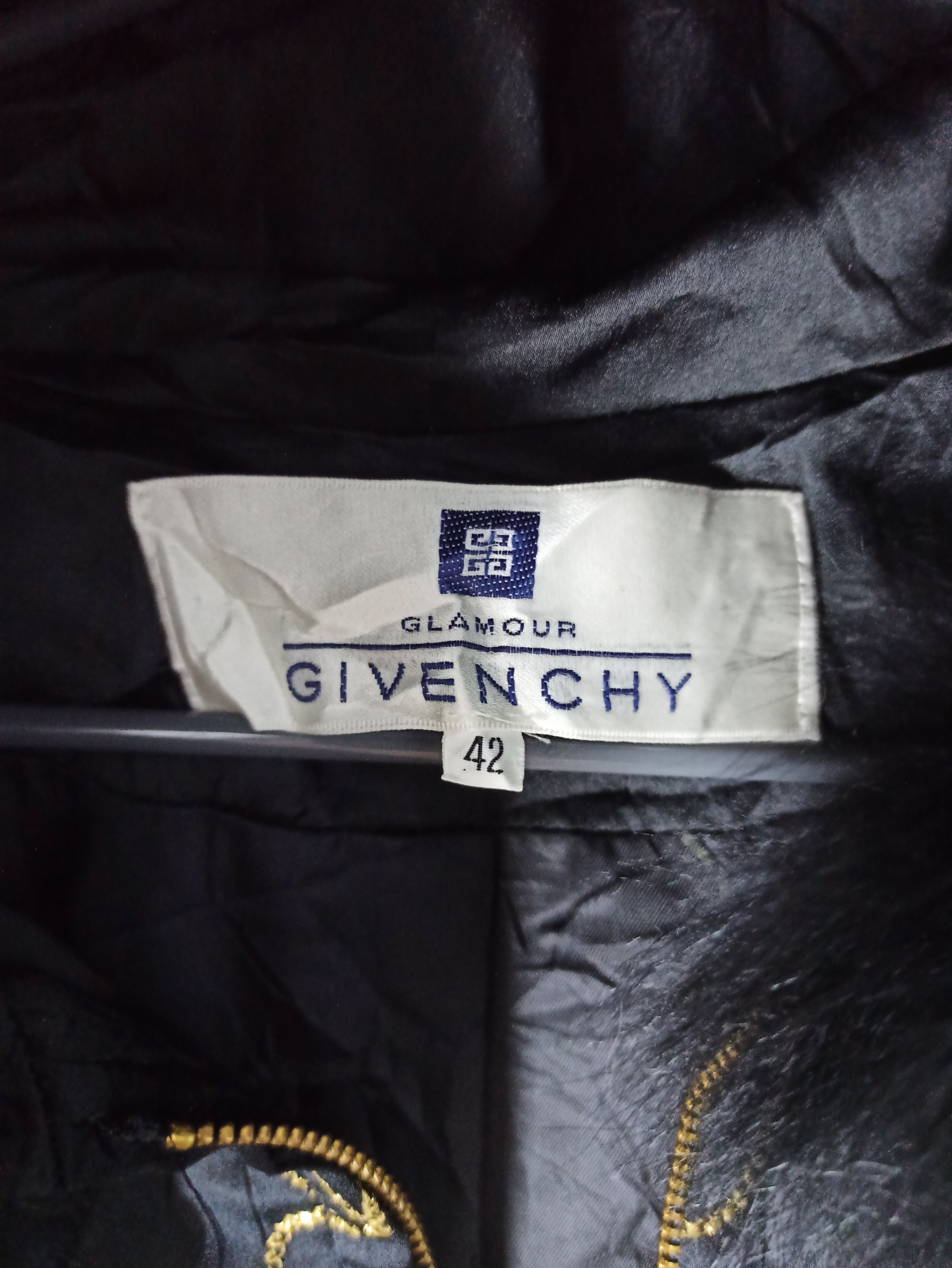 Givenchy Givenchy Glamour Fur Hood Jacket Embroided Card Symbol Size US L / EU 52-54 / 3 - 13 Thumbnail